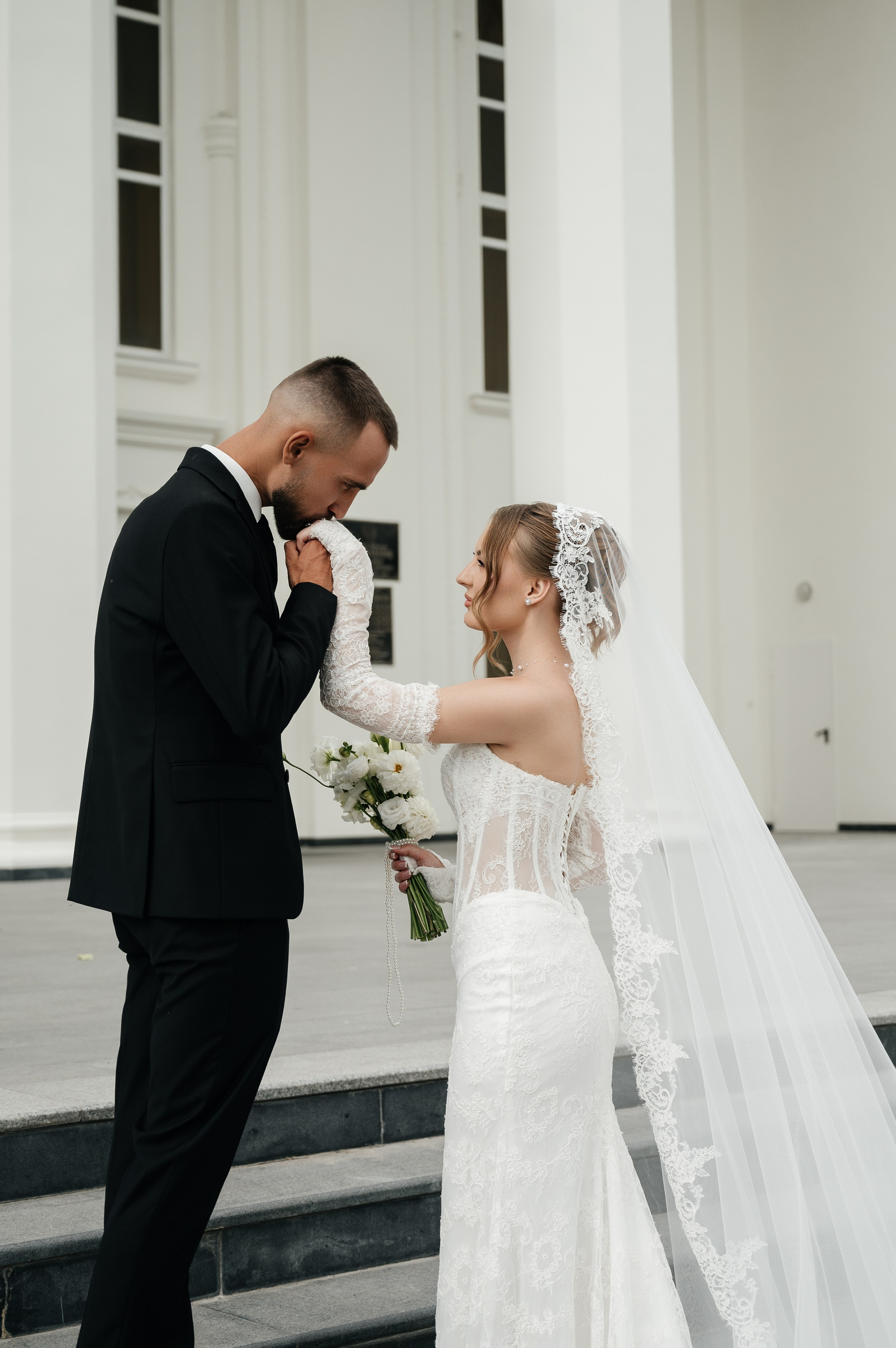 Виктор и Валерия (загс). Свадебный и семейный фотограф в Краснодаре Алина Мельник