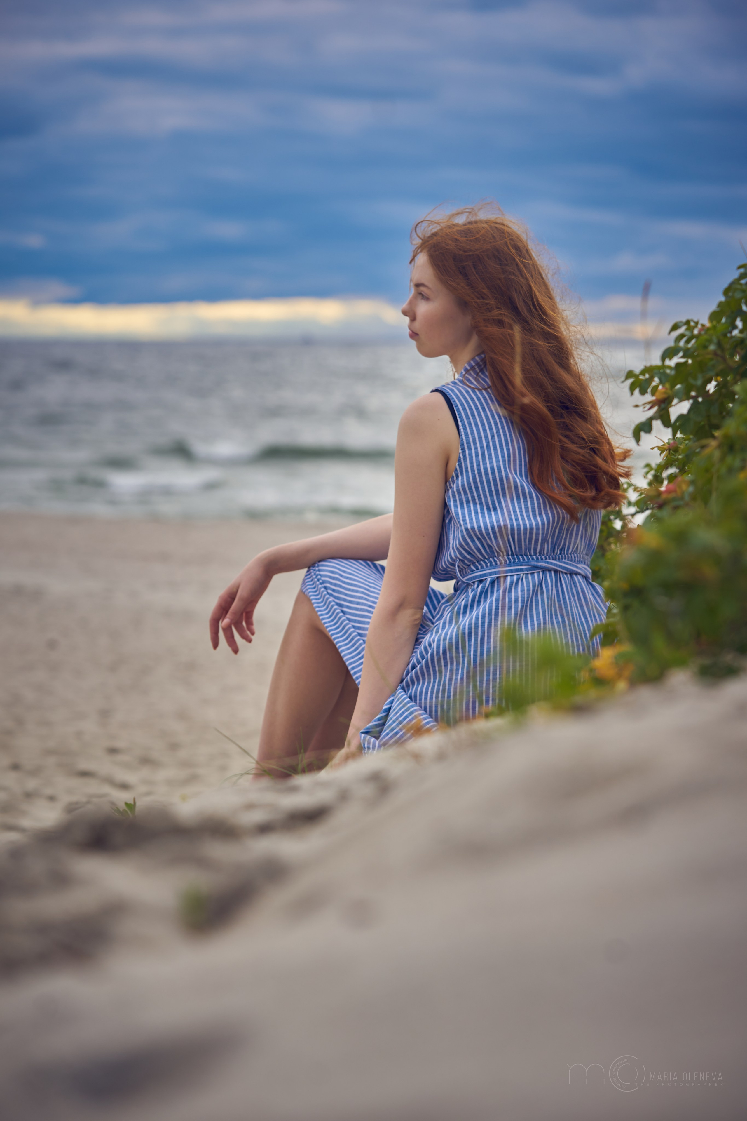 Полина и море. Фотограф Мария Оленева