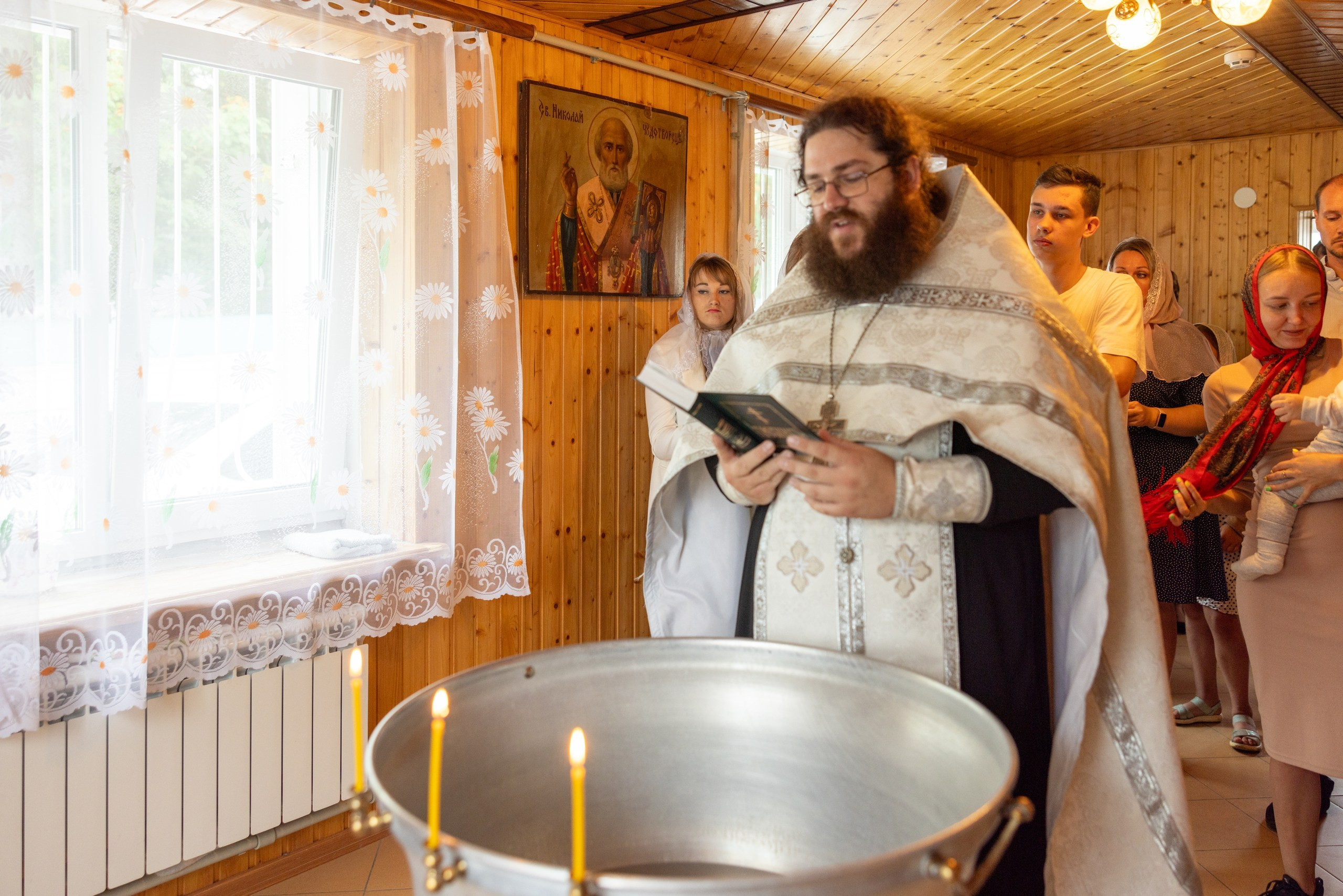 Образец репортажа крещения оригиналы, без искажений, без вспышки, светосильная оптика!. Фотограф в Туле Крупский АнДРей. Фотостудия «КАДР71» в Туле