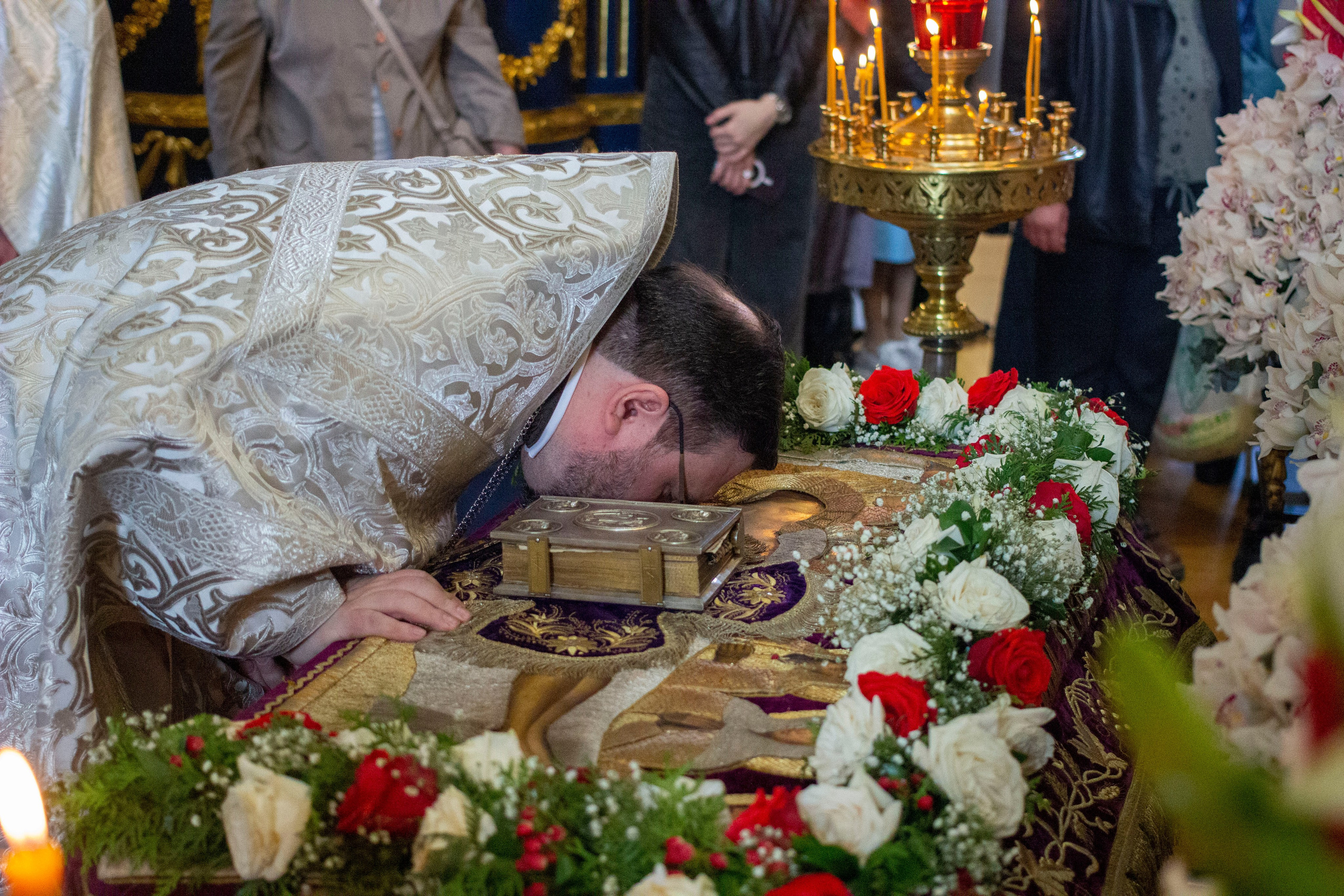 ВЕЛИКАЯ СУББОТА. НИКОЛО-БОГОЯВЛЕНСКИЙ МОРСКОЙ СОБОР