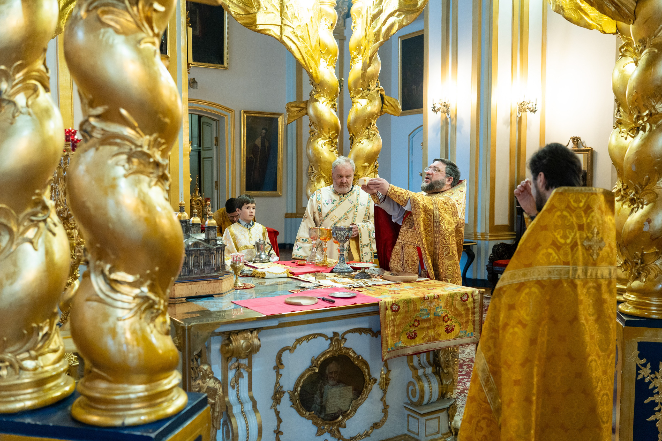 Неделя 23-я по Пятидесятнице. Мчч. Акепсима епископа, Иосифа пресвитера и Аифала диакона. Обновление храма вмч. Георгия в Лидде. НИКОЛО-БОГОЯВЛЕНСКИЙ МОРСКОЙ СОБОР