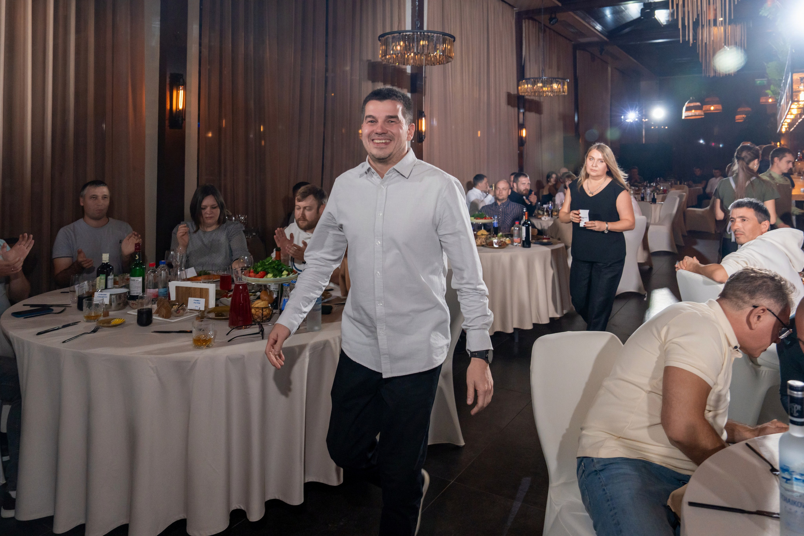 Гала-ужин для компании «Agregatka». Репортажный фотограф в Красной Поляне и Сочи Павлюченко Екатерина