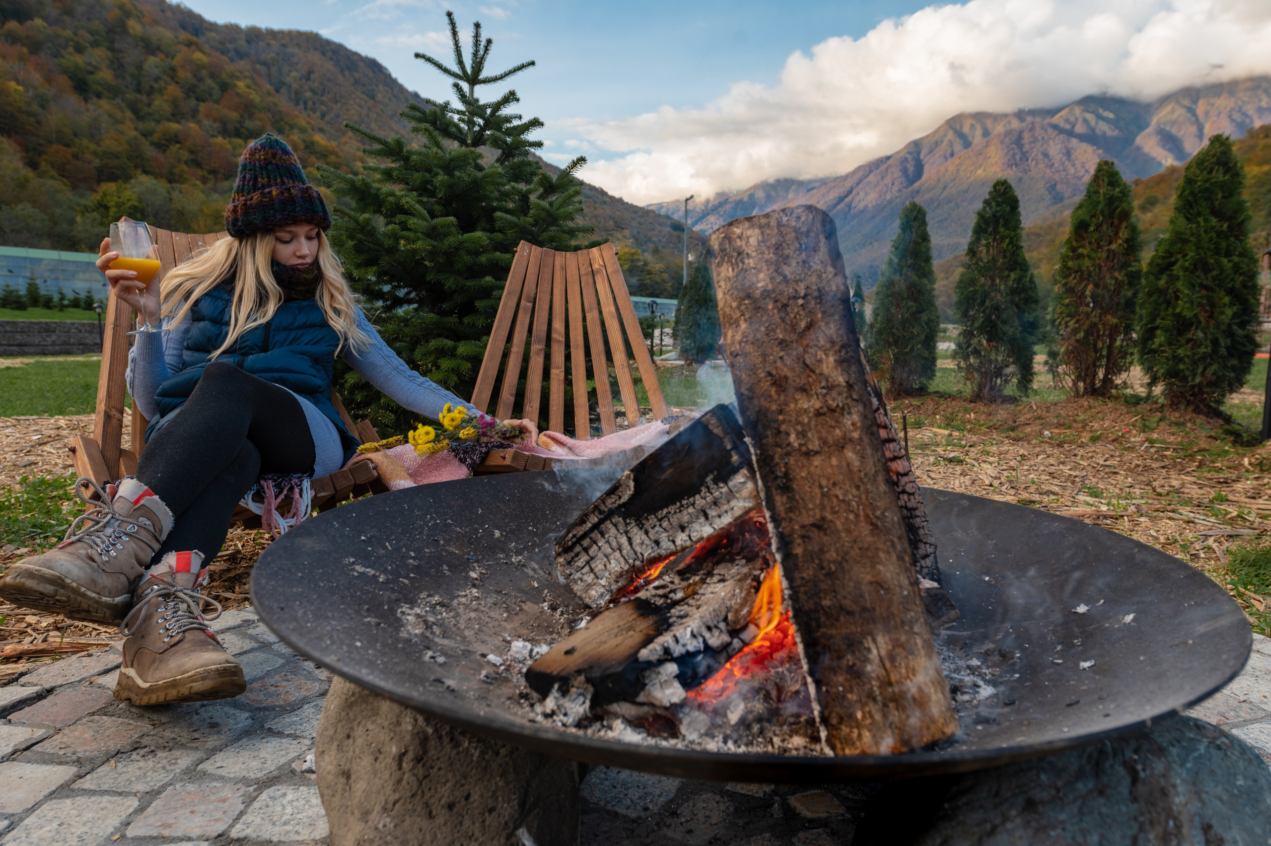 Контент съемка места для отдыха на курорте Газпром Поляна «Мзымта Пляж». Репортажный фотограф в Красной Поляне и Сочи Павлюченко Екатерина