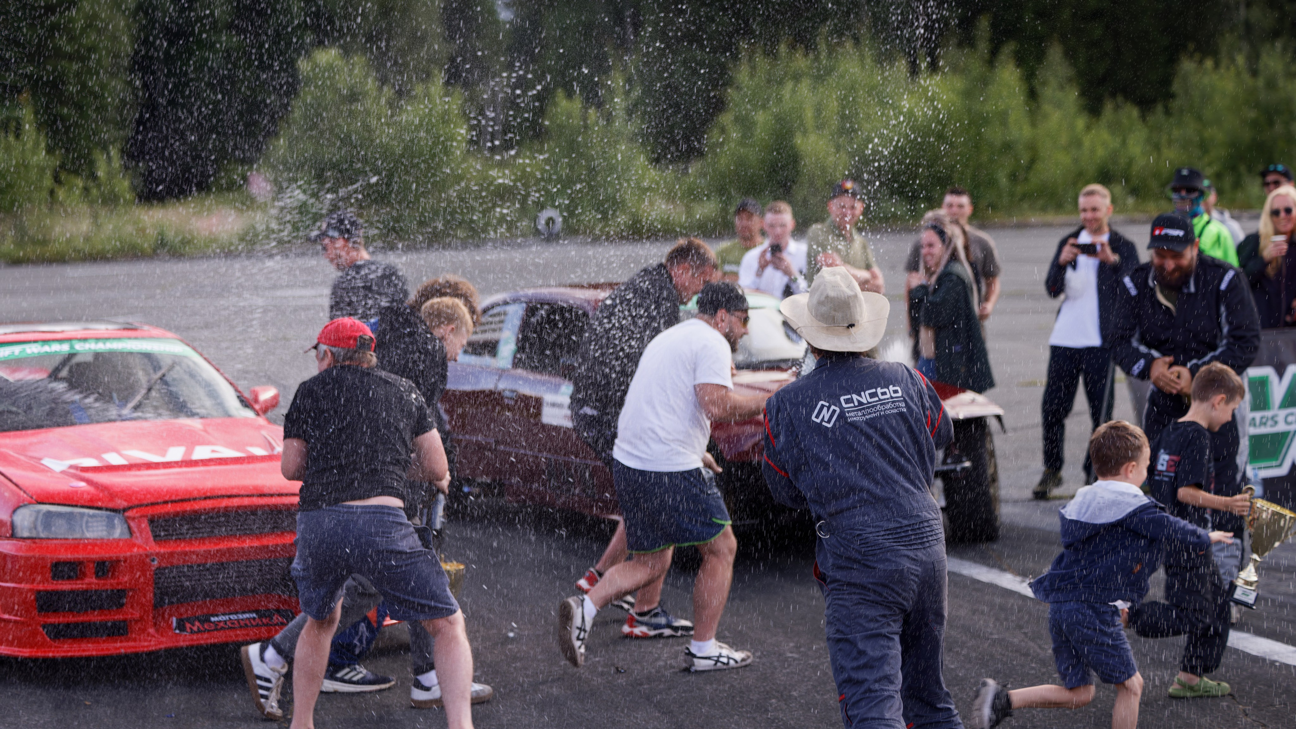 DWC. N.Tagil, 6.07. IN STREET WE TRUST