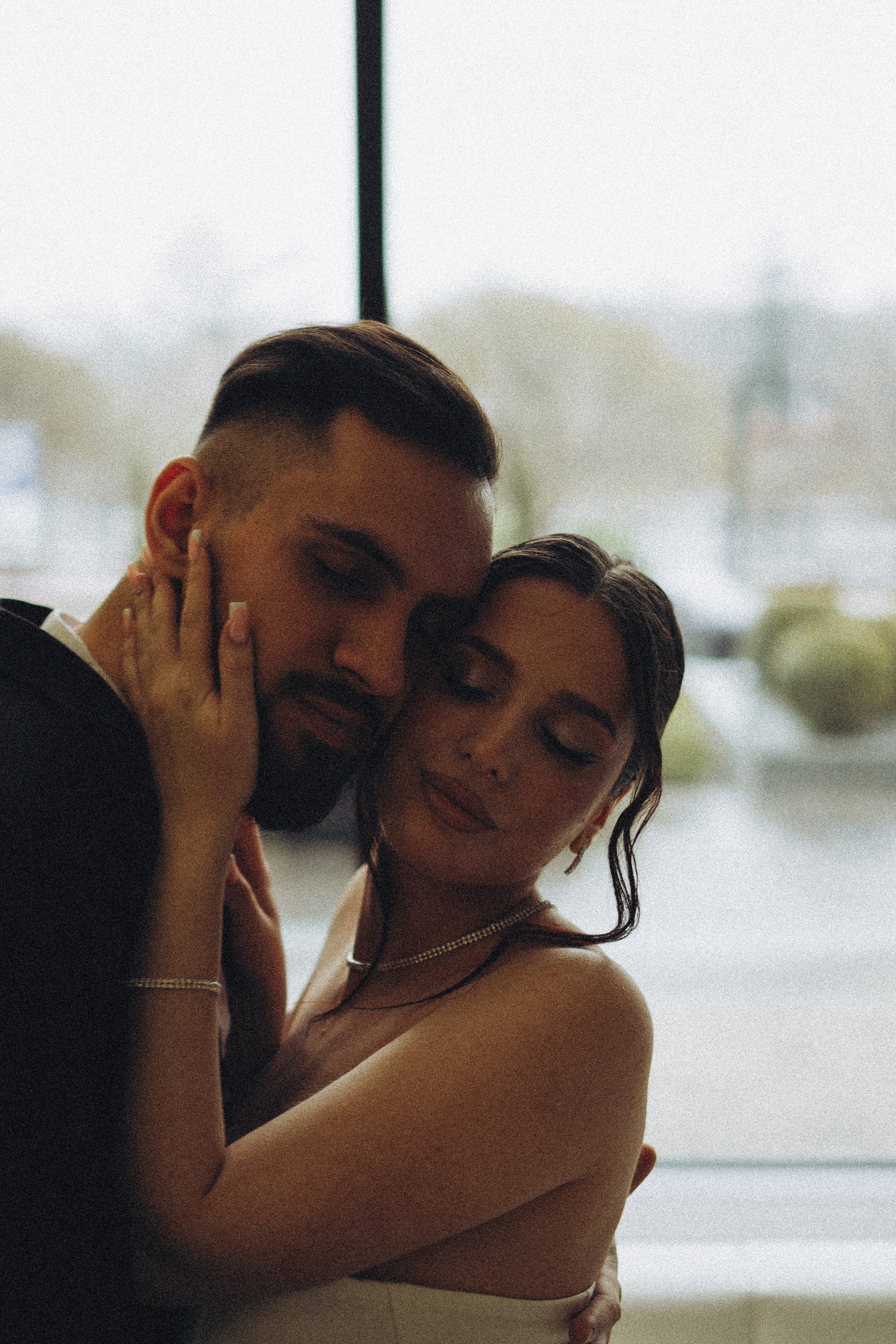 СВАДЕБНАЯ СЬЕМКА СБОРОВ ЖЕНИХА И НЕВЕСТЫ В ОТЕЛЕ И ТАКЖЕ ФОТОСЕССИИЯ В ОТЕЛЕЕ МЕГАПОЛИС БРЯНСК. Профессиональный фотограф, Санкт-Петербург — Виктория Богомолова