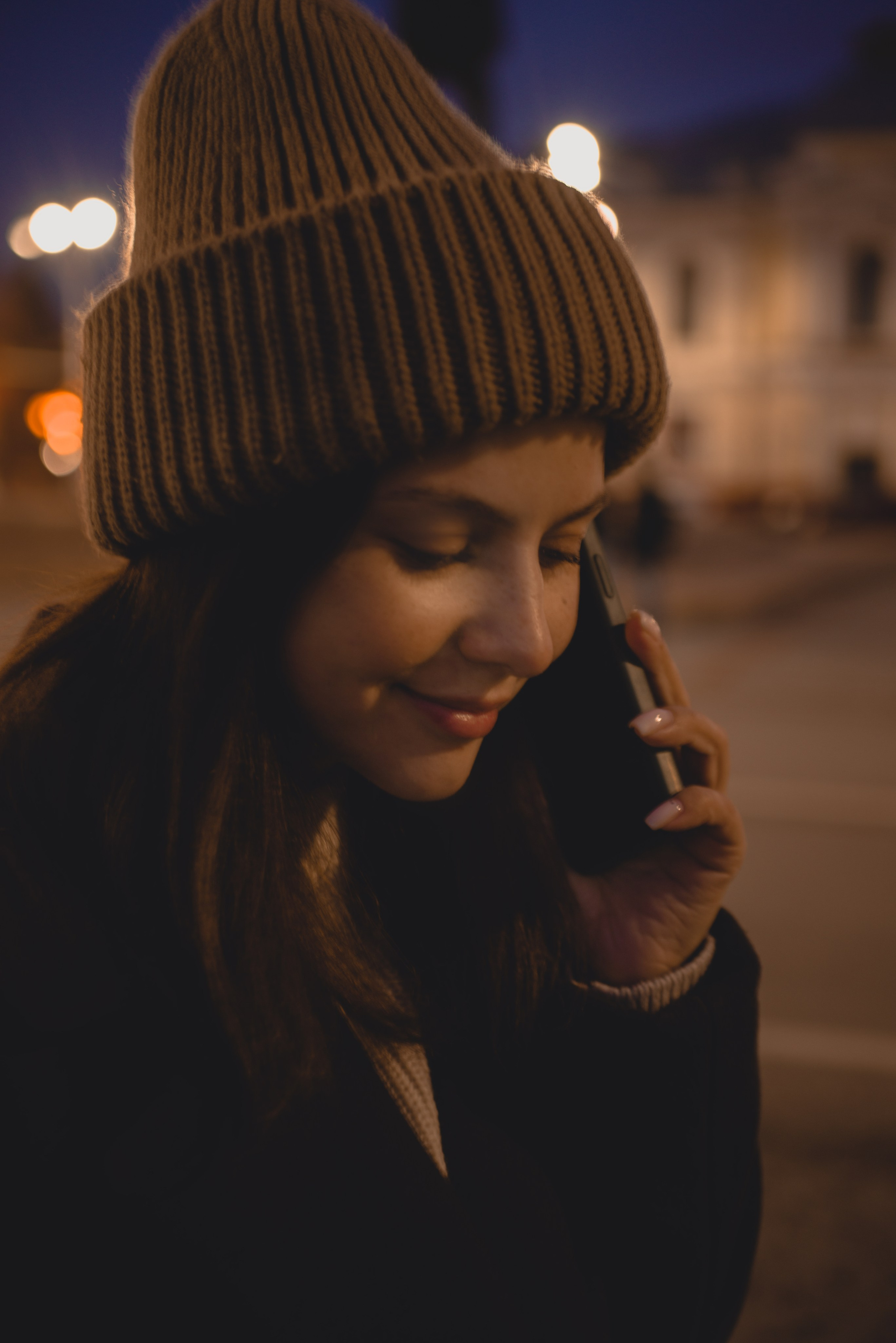 Софи. Огни вечернего города. Фотограф Людмила Белова