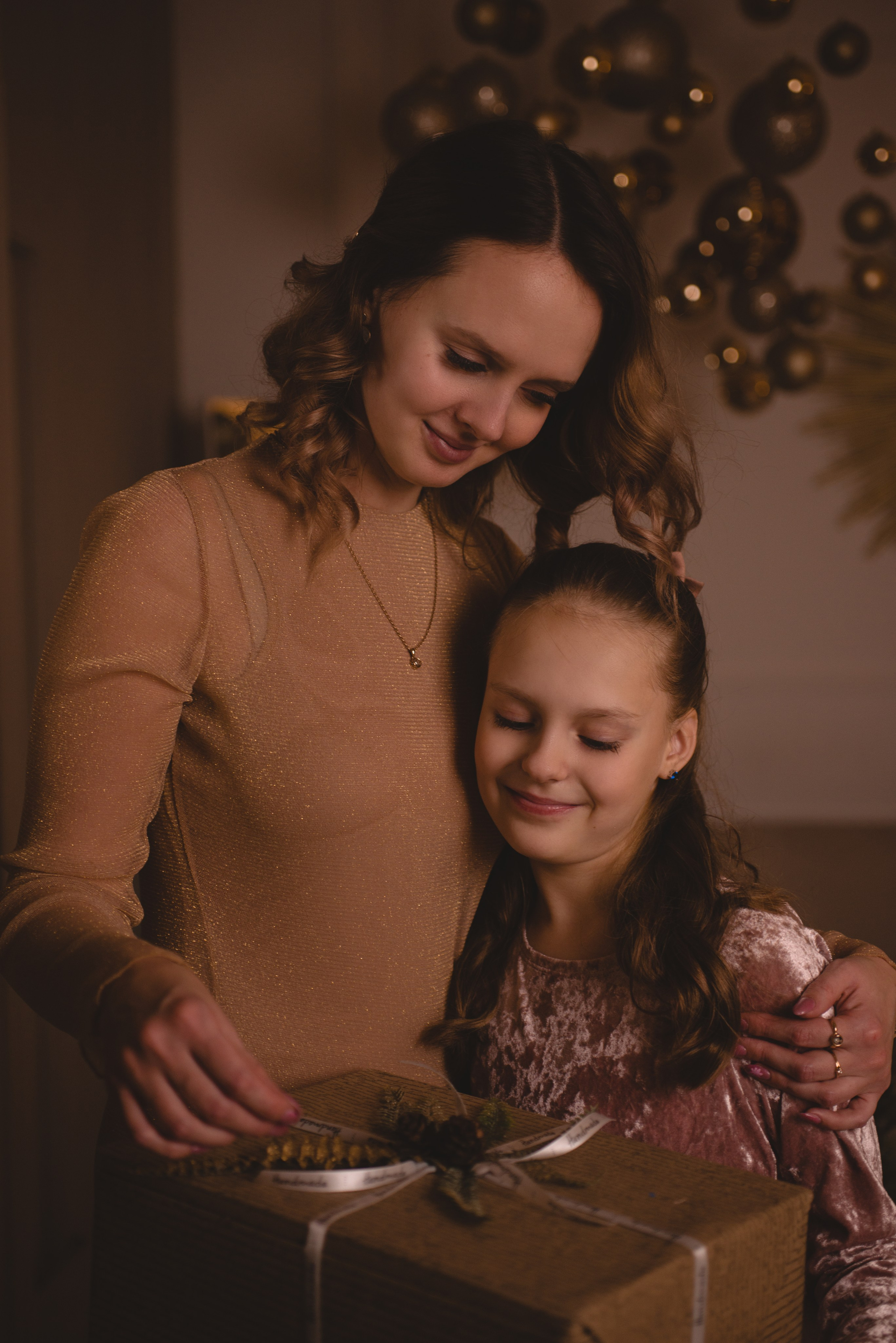 Юля и Настя в студии. Фотограф Людмила Белова