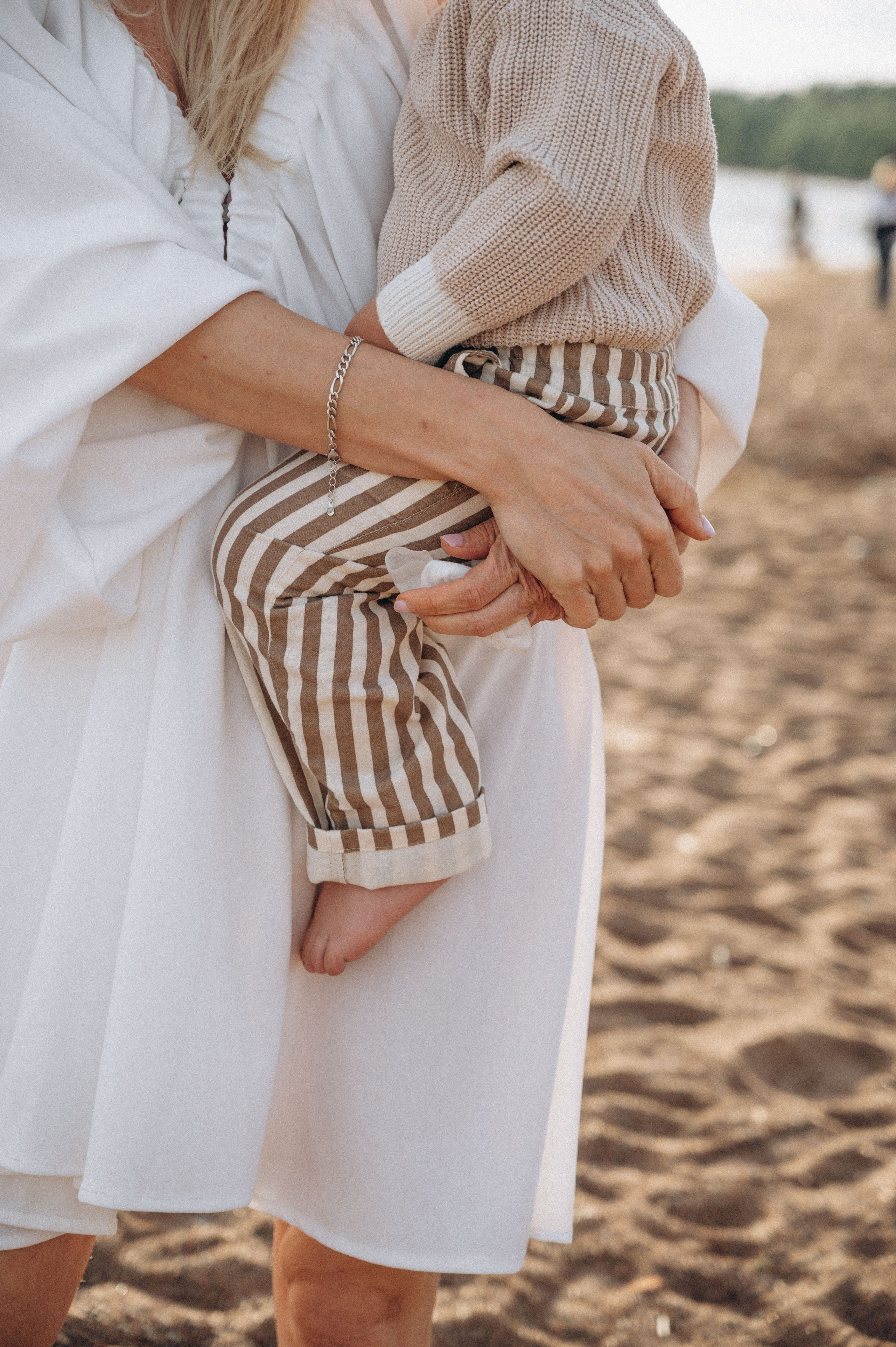 Юлия. Профессиональный фотограф беременности в СПБ. Стильные фотосессии беременности в стиле минимализм и классическая фотография