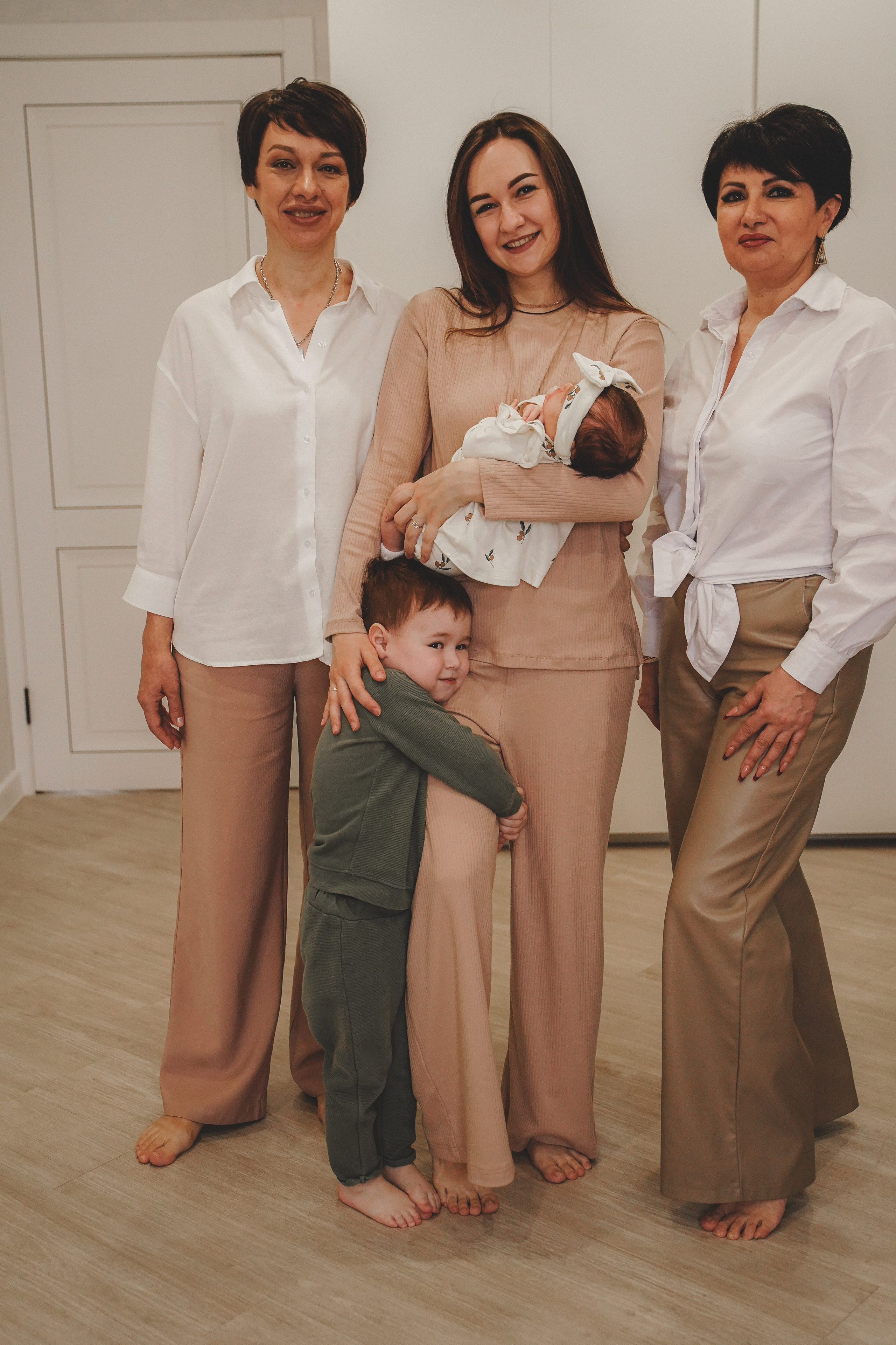 Домашняя фотосессия с младенцем. Семейный и женский фотограф в Краснодаре Анастасия Приймак