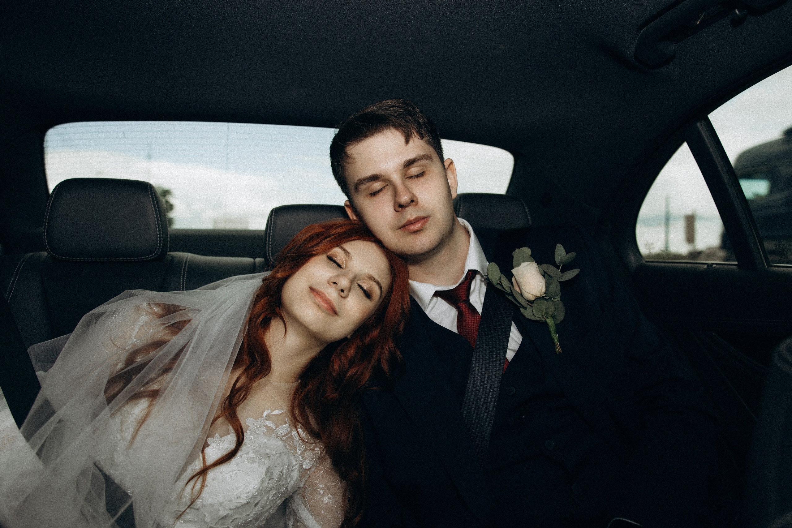 Фотосессия свадьбы Ивана и Александры в парке Горки Ленинские