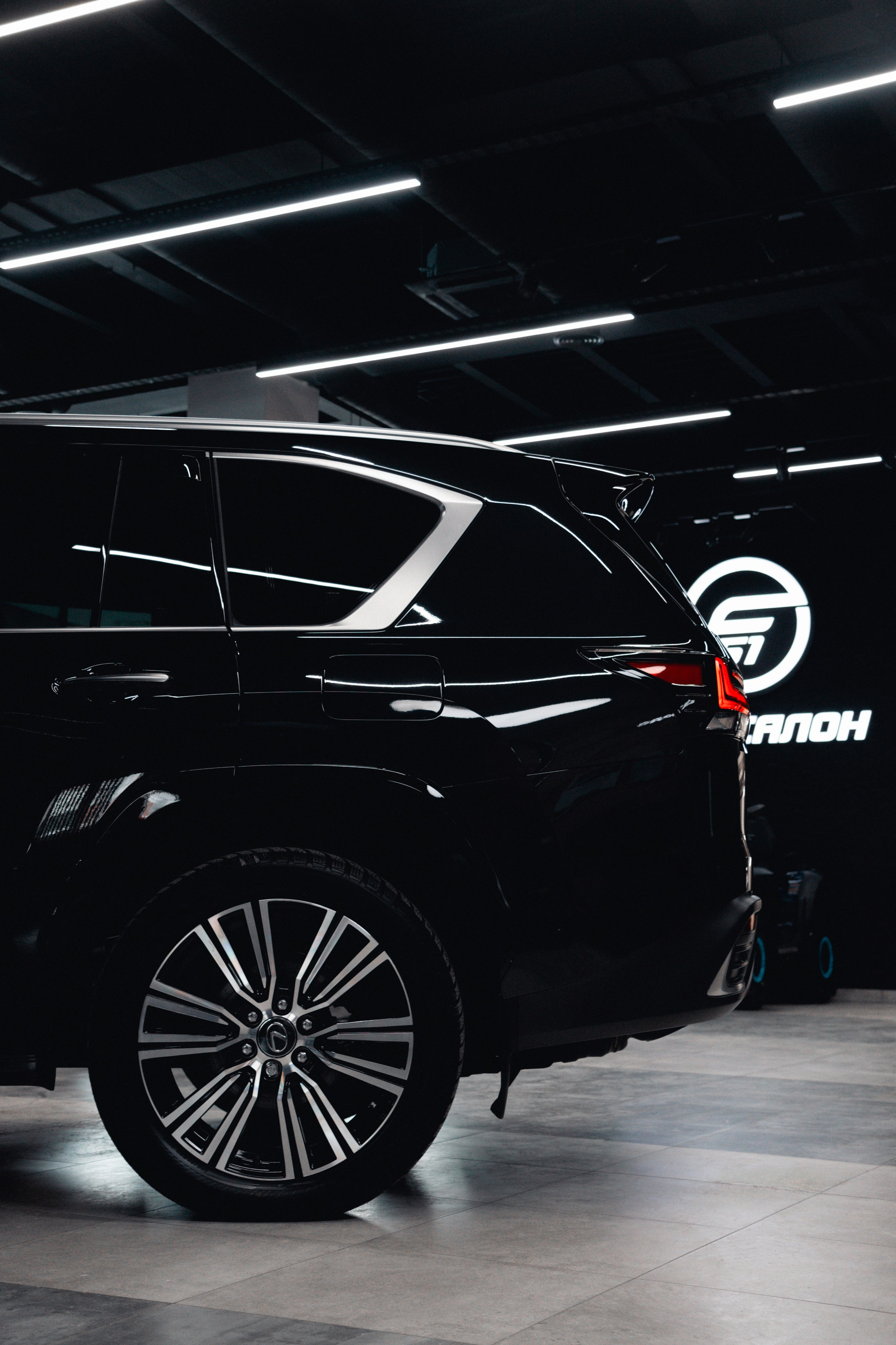 Lexus LX600. Автомобильный фотограф и видеограф в Новосибирске|Александра Косухина