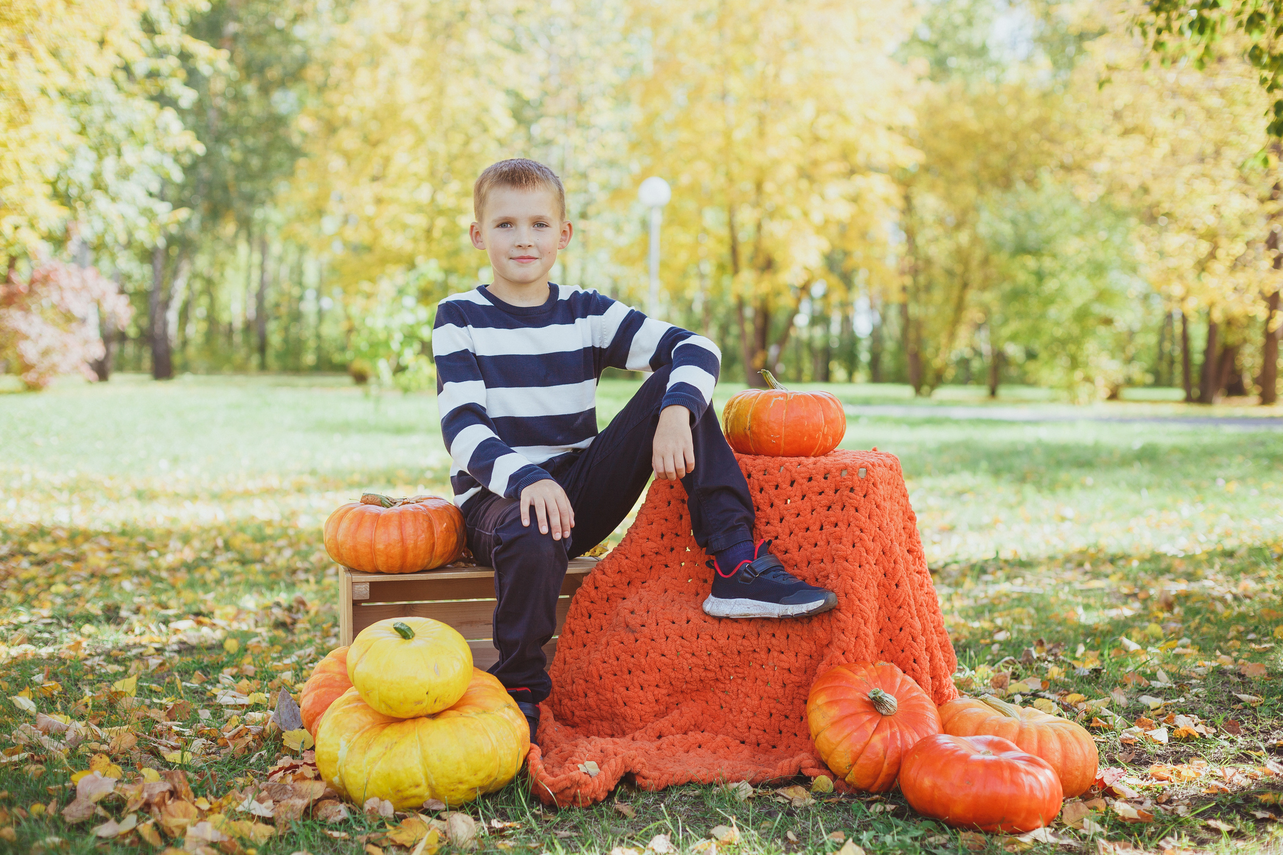 Школьная фотосессия на 31 августа. 1,2,3 сентября. Портреты детей 4-6 штук. Групповые общие 2-5 шт. Цена 450р. (1). Семейный и детский фотограф в Сухом Логу Ольга Кайгородова