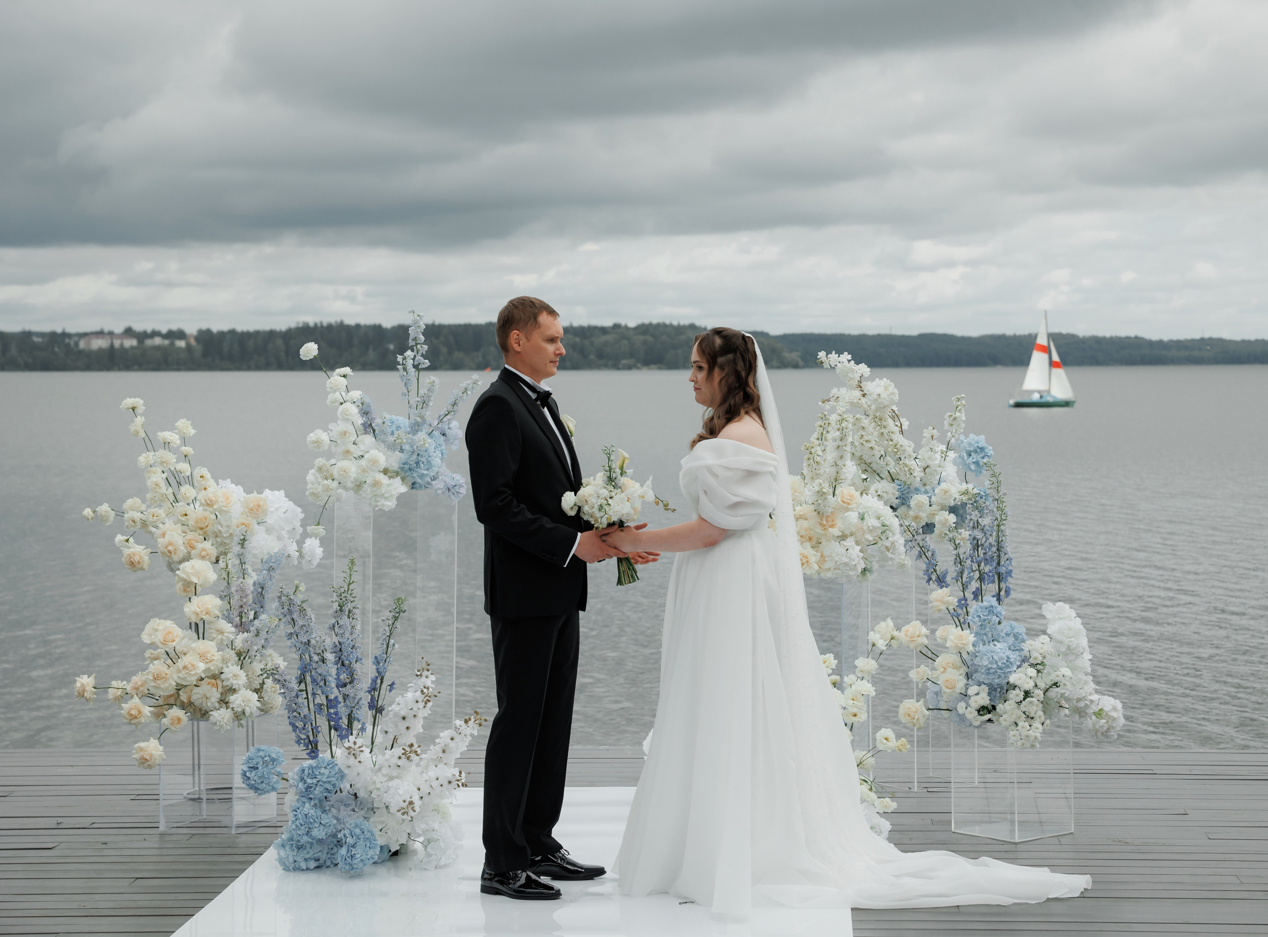 Свадебная фотосессия в отеле Сенешаль. Свадебный и репортажный фотограф (Москва, Королев и другие)