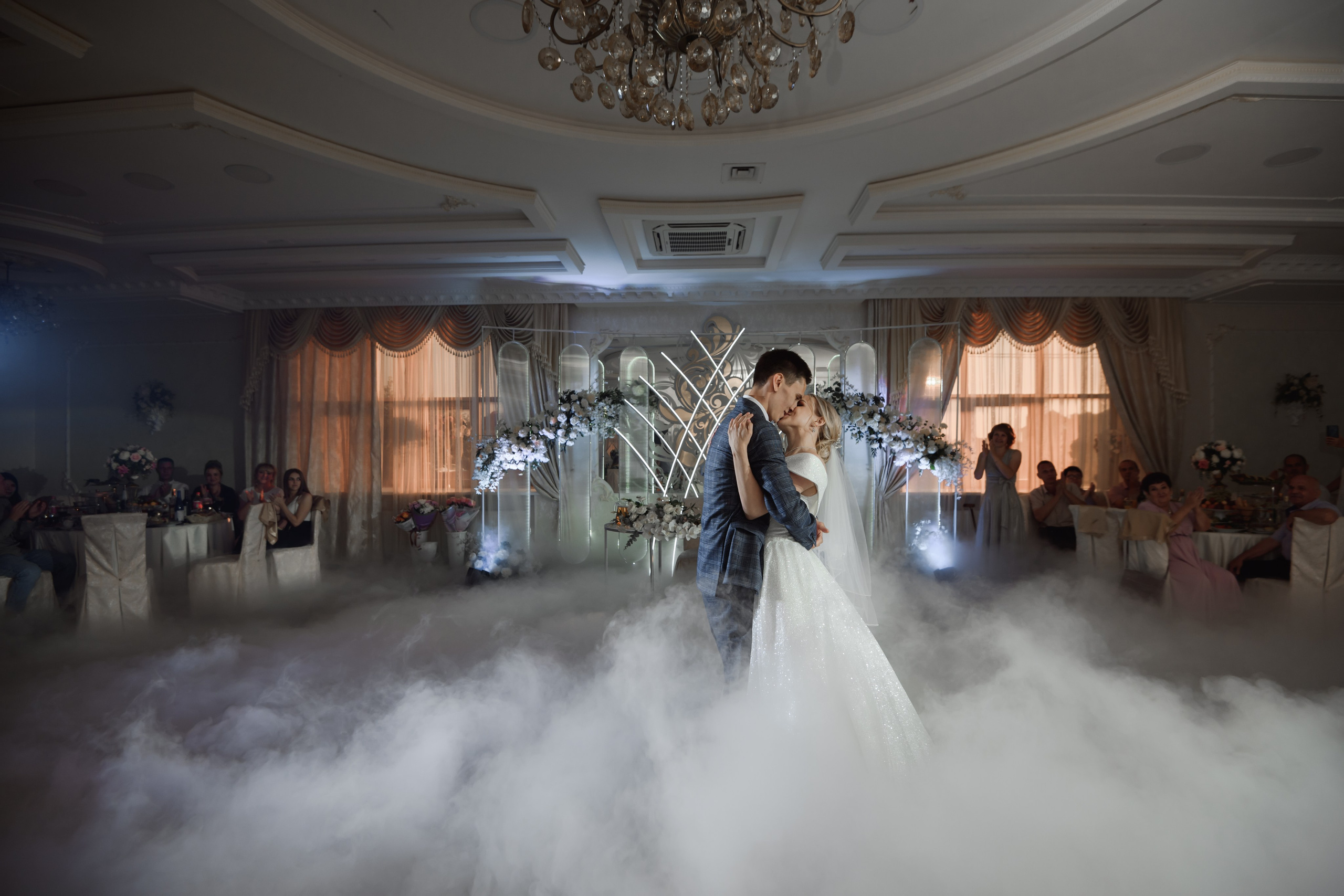 B & A. Свадебный фотограф в г. Астрахань. Так же выезжаю в другие города