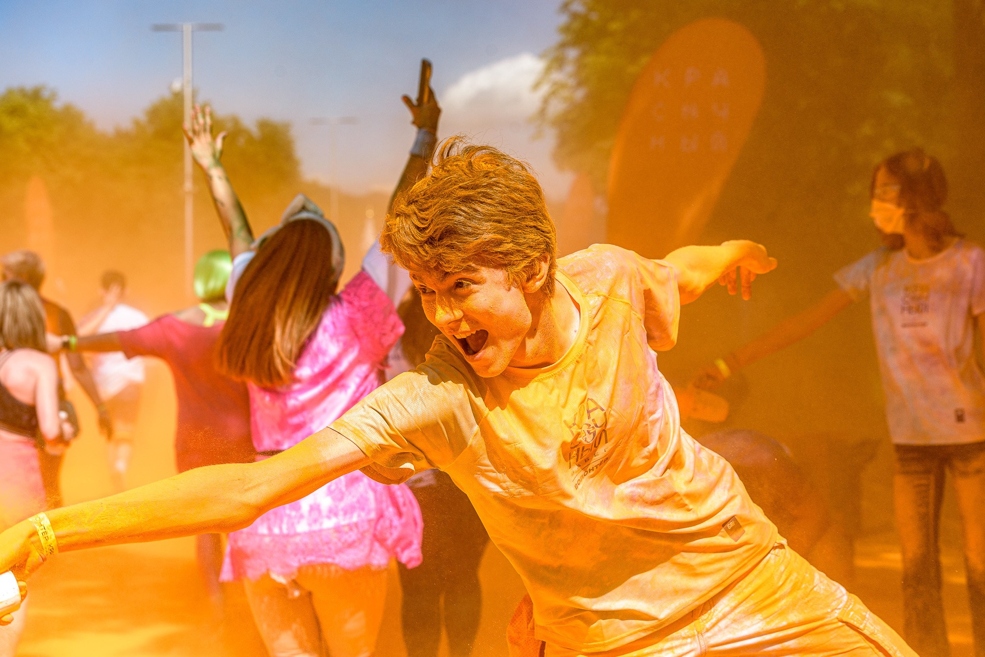 Красочные волонтеры!. Репортажный фотограф Сергей Квартальнов