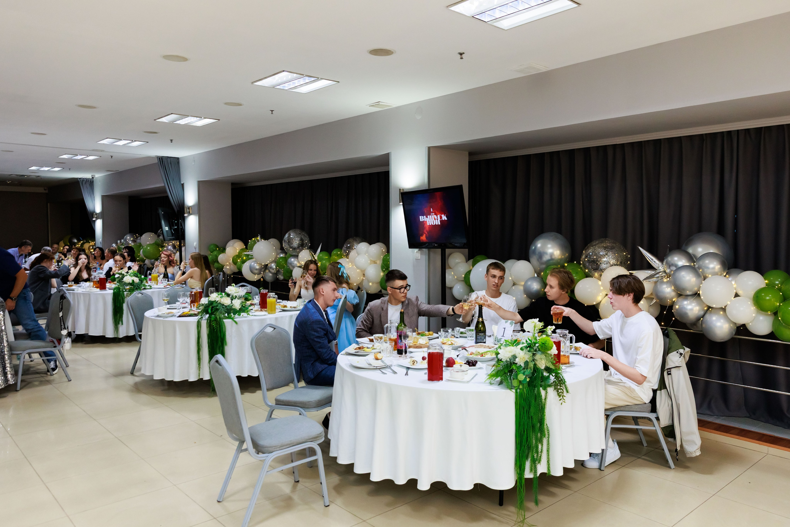 Выпускной 11 классов. Фотограф Новосибирск — Наталья Гресь