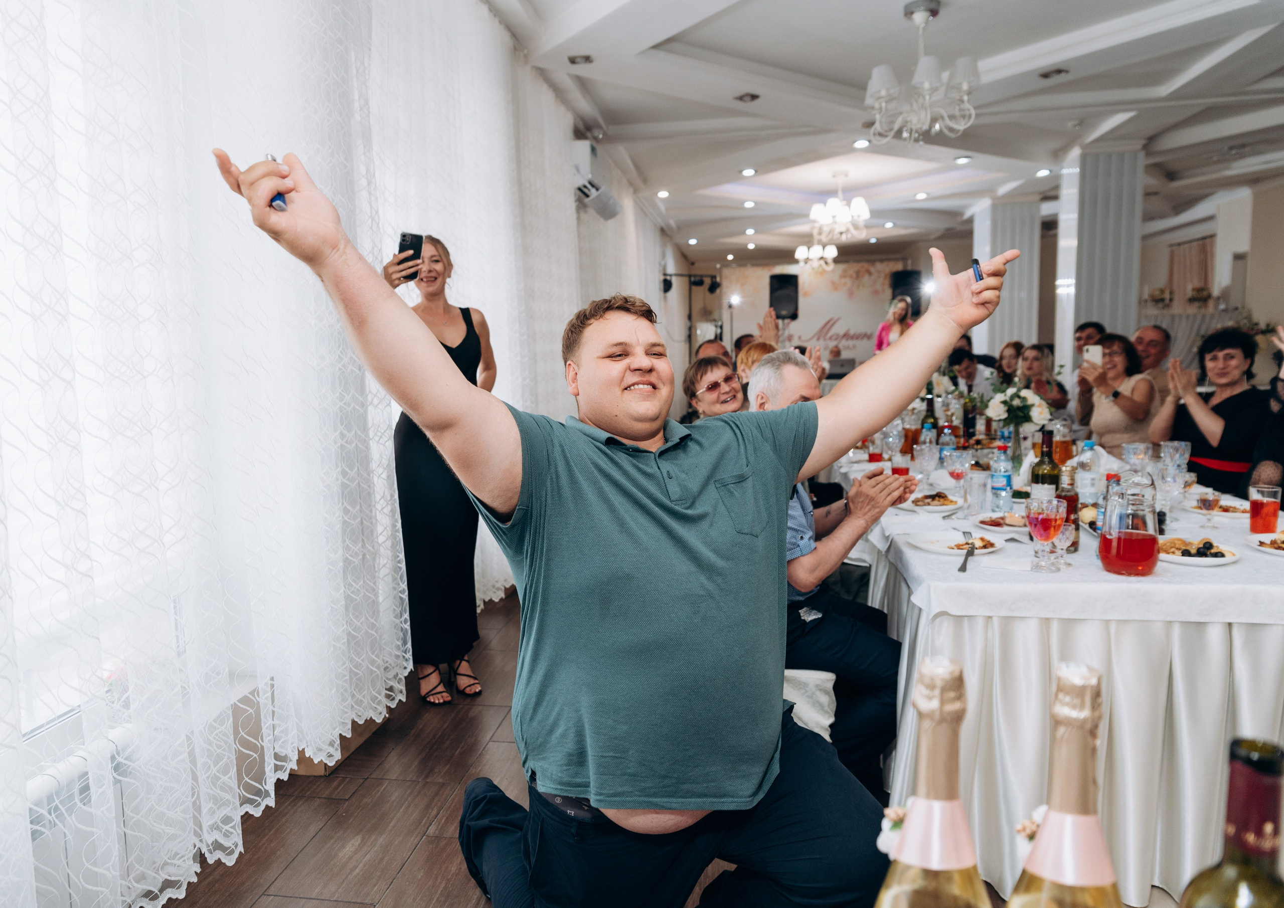 Прогулка, регистрация, банкет. Фотограф в Новосибирске