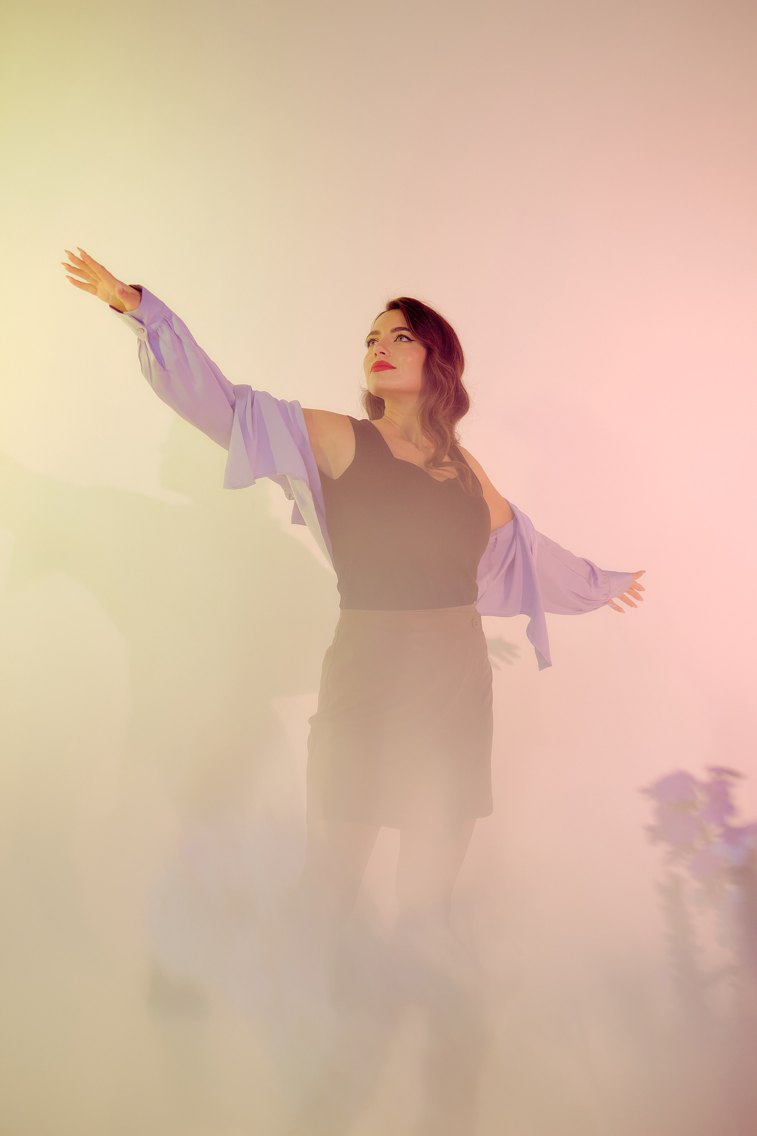 Индивидуальная фотосессия с цветами в студии. Портретный, семейный фотограф в Твери Жданова Татьяна tatzhdanov Таня