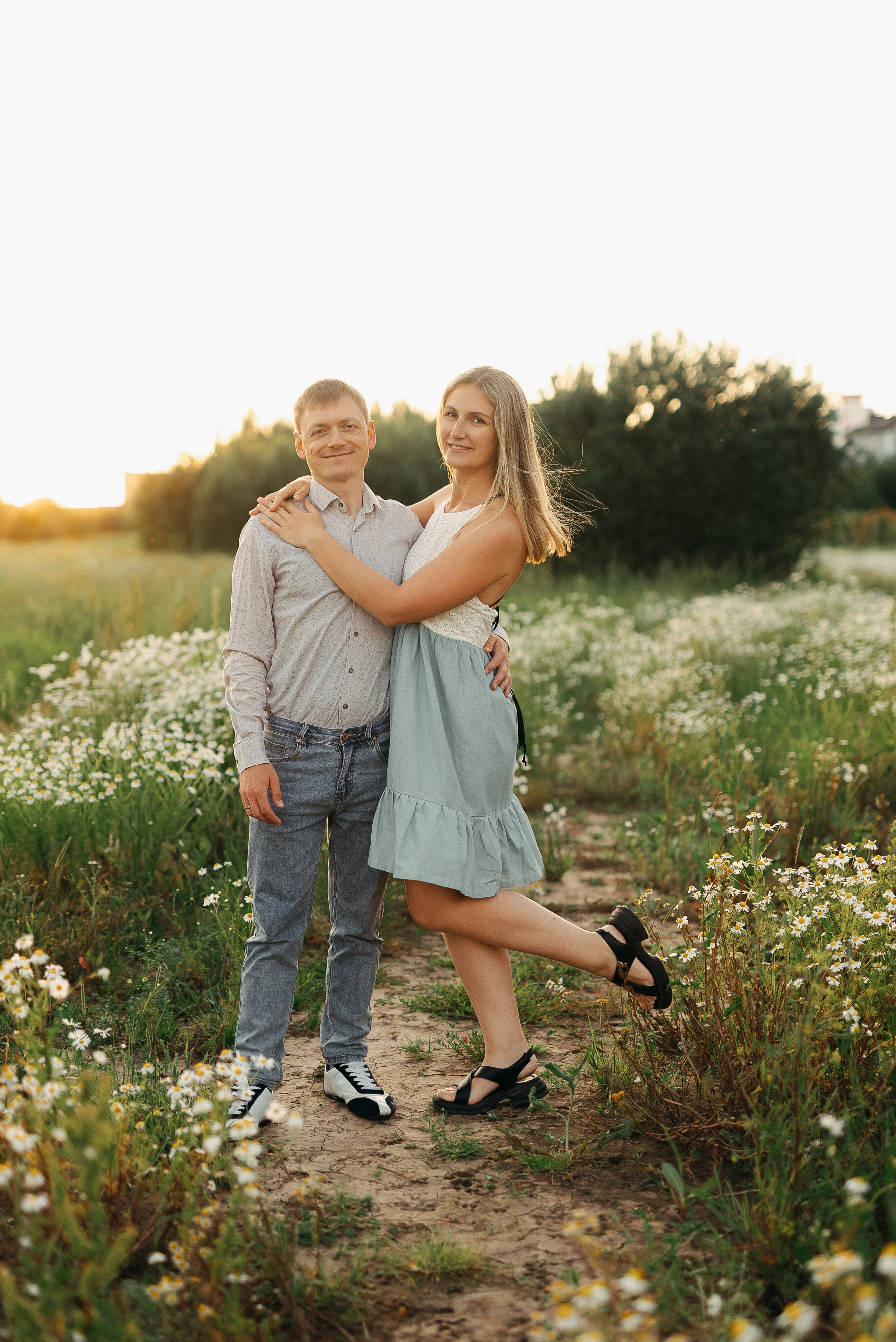 Фотосессия в ромашковом поле. Семейный детский фотограф. Фотосессия в Минске