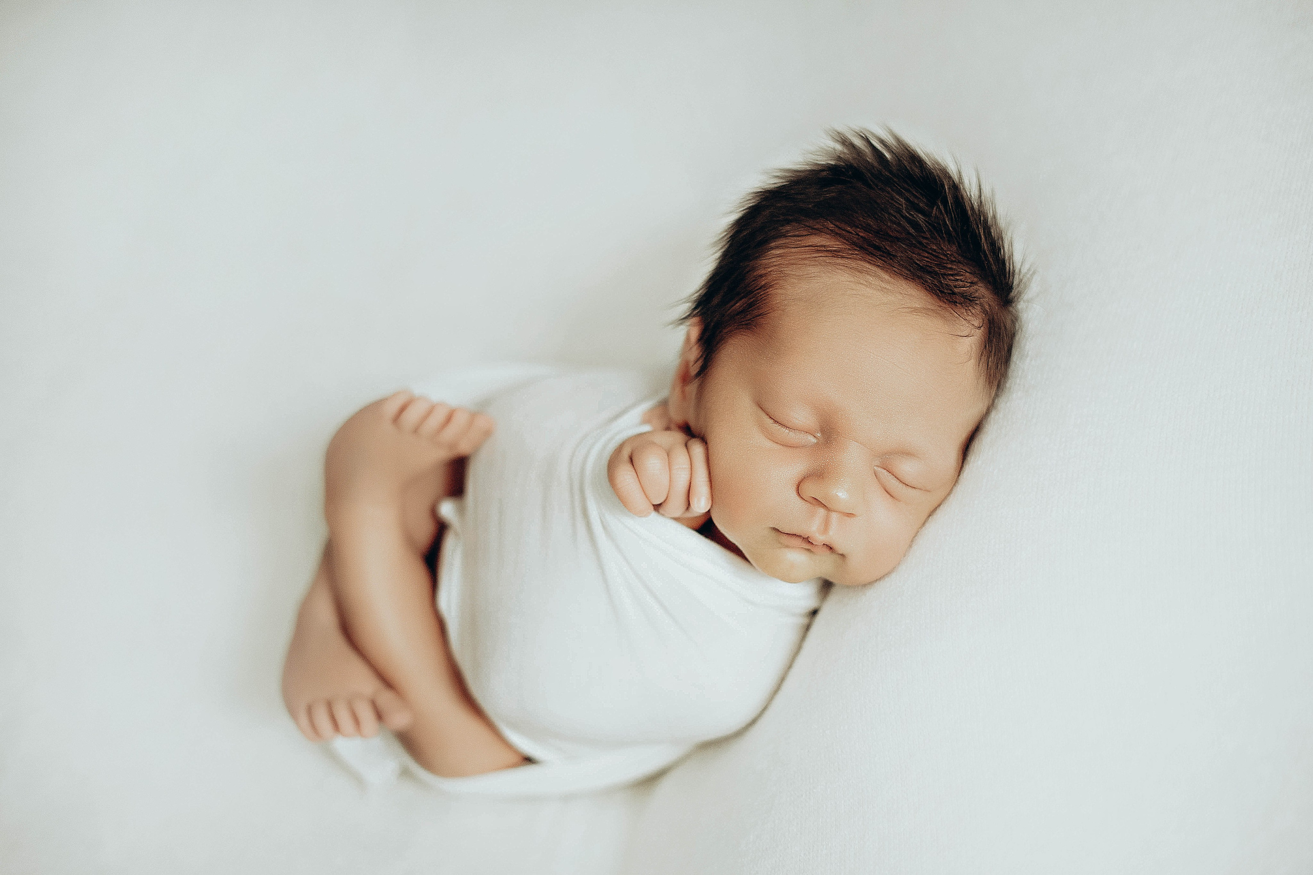 фотограф фотосессия ньюборн новорожденный малыш лайфстайл классический newborn фотосессия в краснодаре фотограф в краснодаре роды роддом фотограф малыш роды беременность