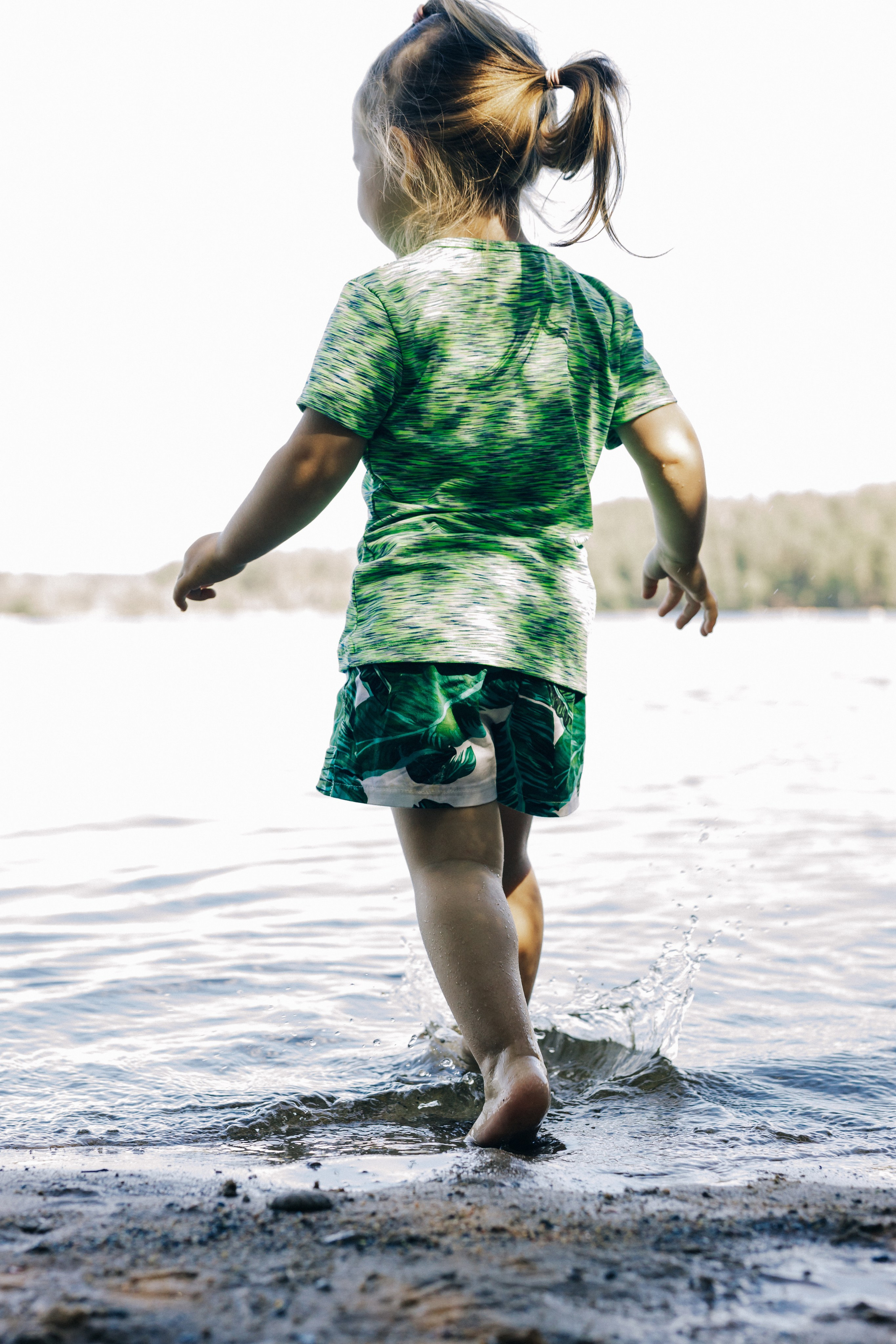 Семейная фотосессия за городом. Дмитрий Мартьянов семейный фотограф в Санкт-Петербурге