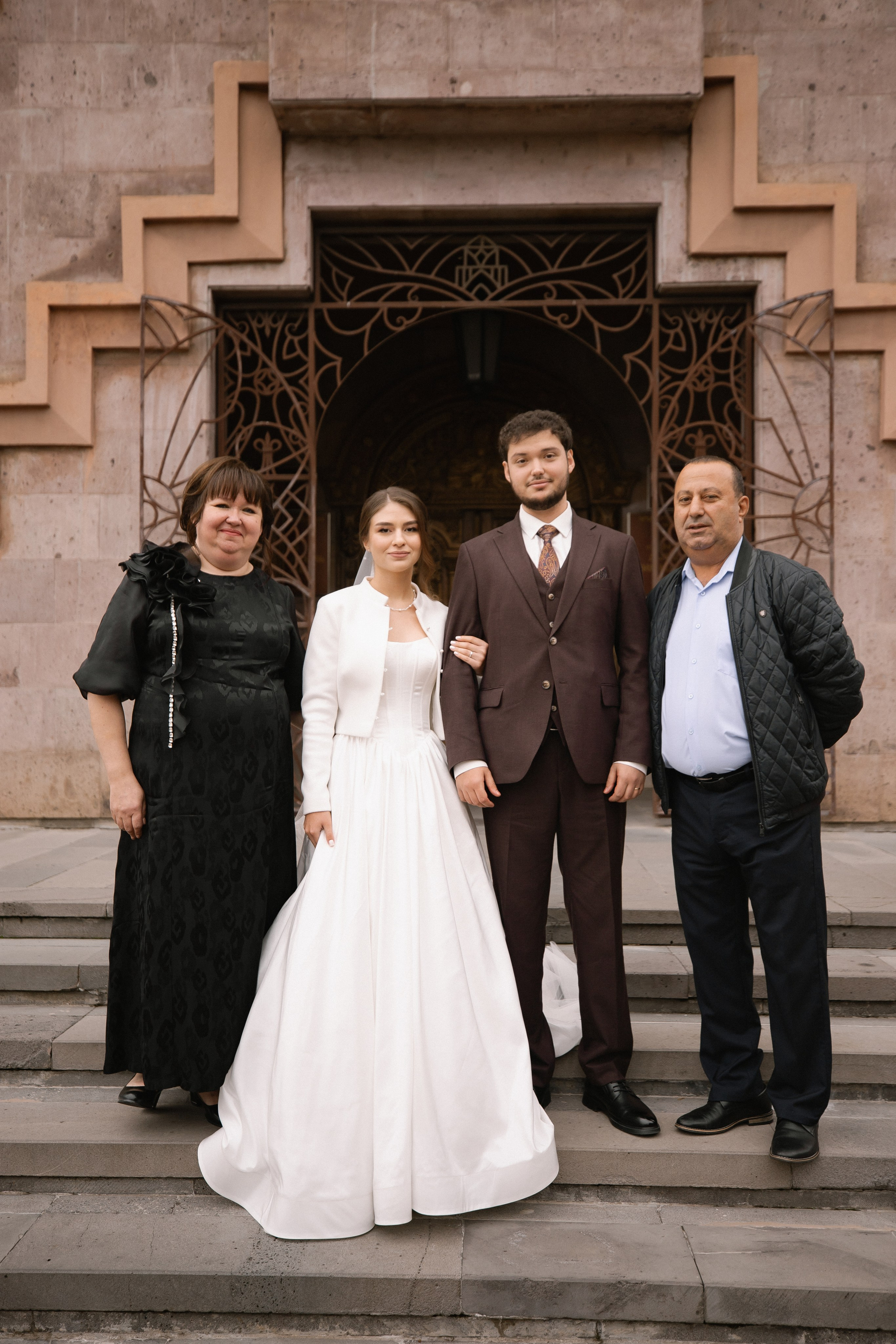 Алена и Арарат. Главная