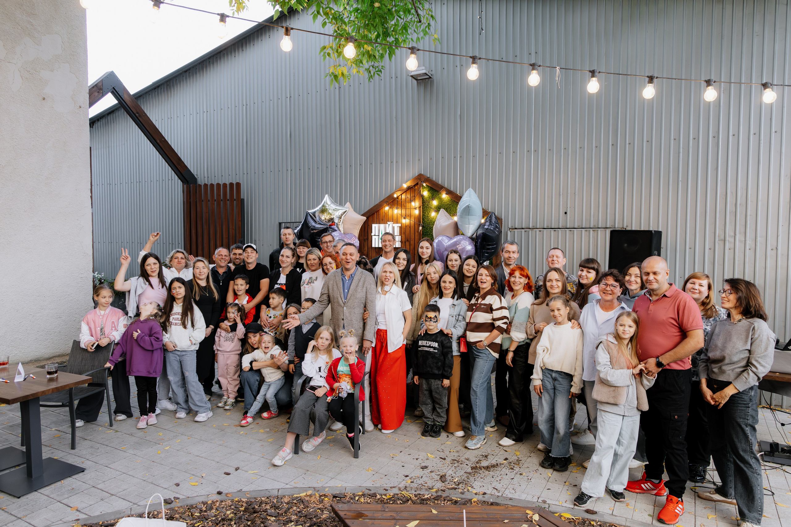 Всем свет. Свадебный и репортажный фотограф в Омске. Червоткин Никита
