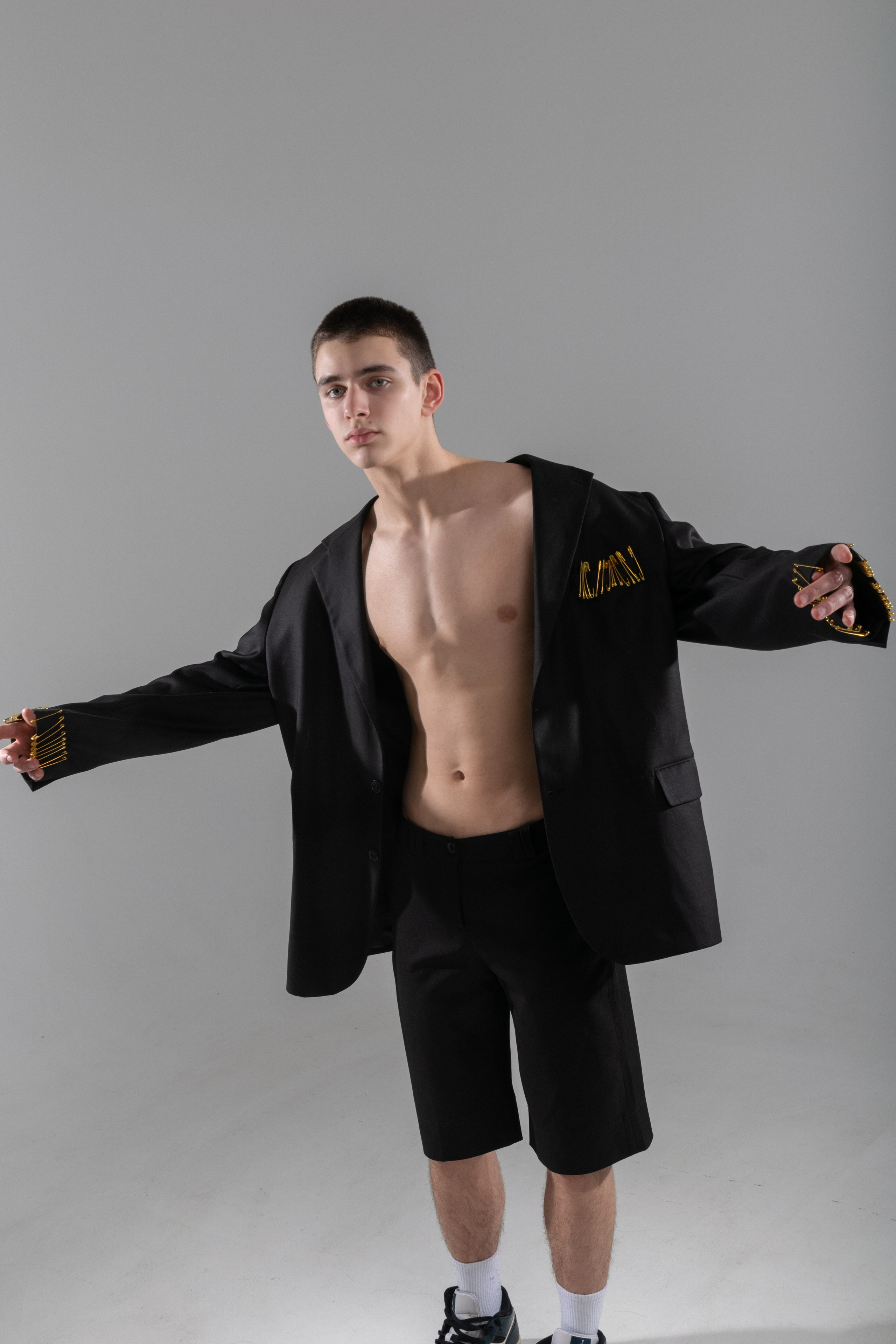 Boy NOTE. Дизайнерская мужская одежда, которую может носить Ваша девушка