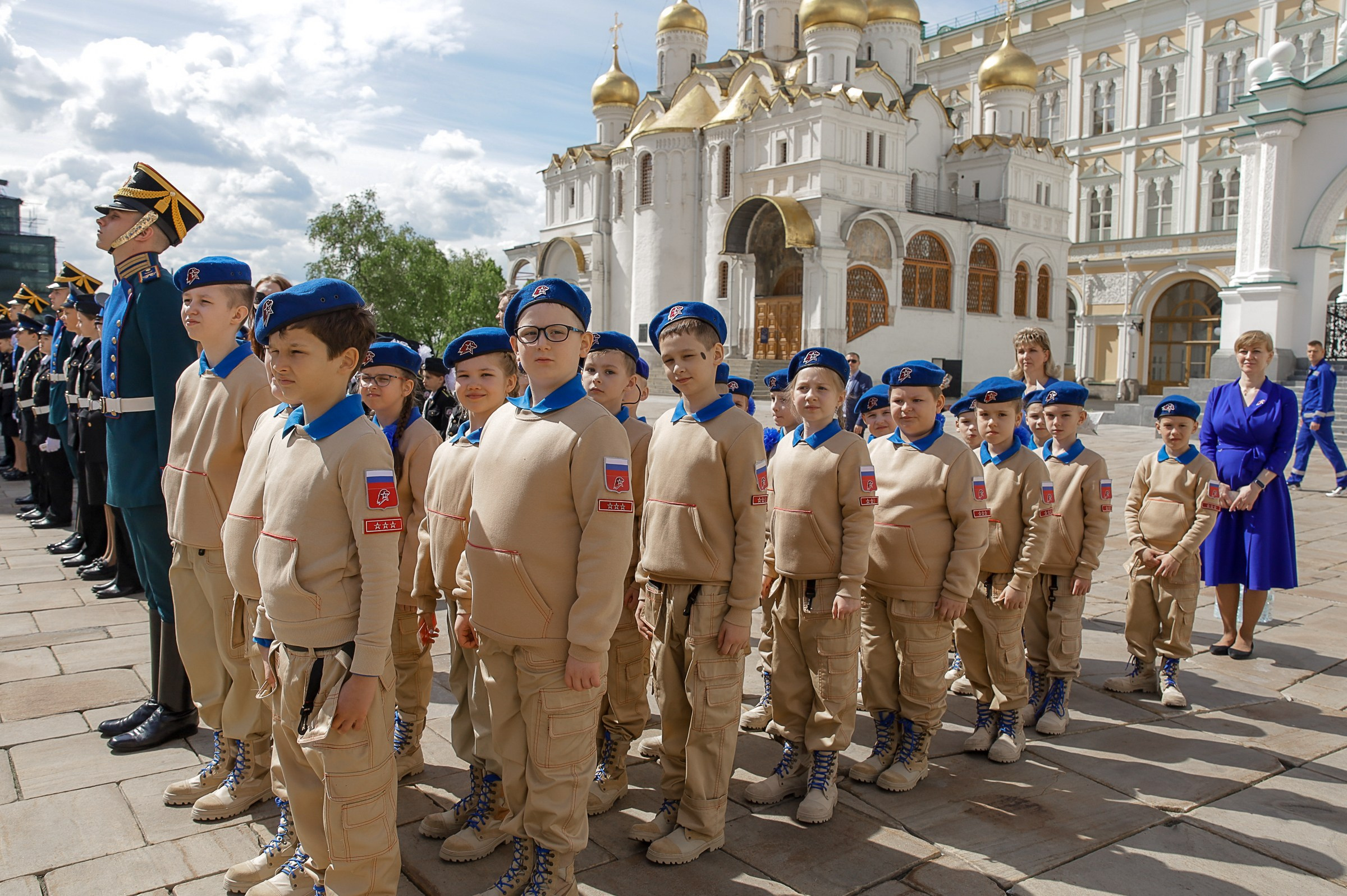 ПРИСЯГА ЮНАРМЕЙЦЕВ. СОБОРНАЯ ПЛОЩАДЬ КРЕМЛЯ. Фотограф в Москве Ольга Колесникова
