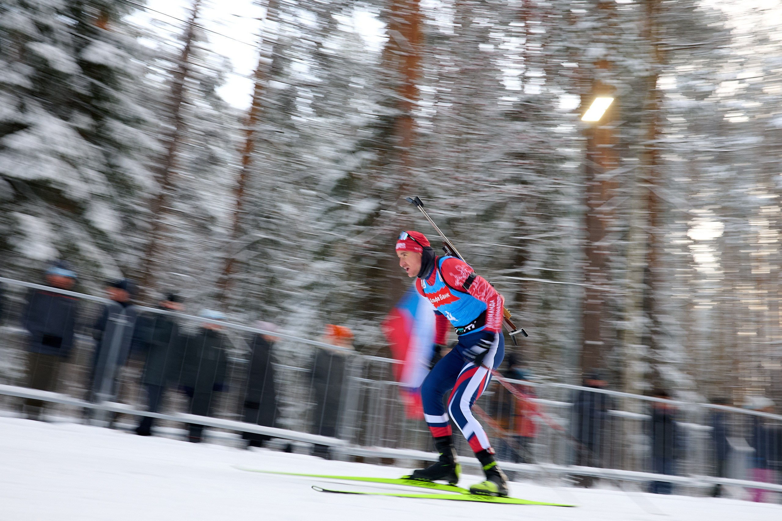 Биатлон. Чемпионат России — 2024/2025, 3-й этап, Ижевск. Спринт. Мужчины. Спортивный репортажный фотограф в Ижевске Сергей Мерзляков