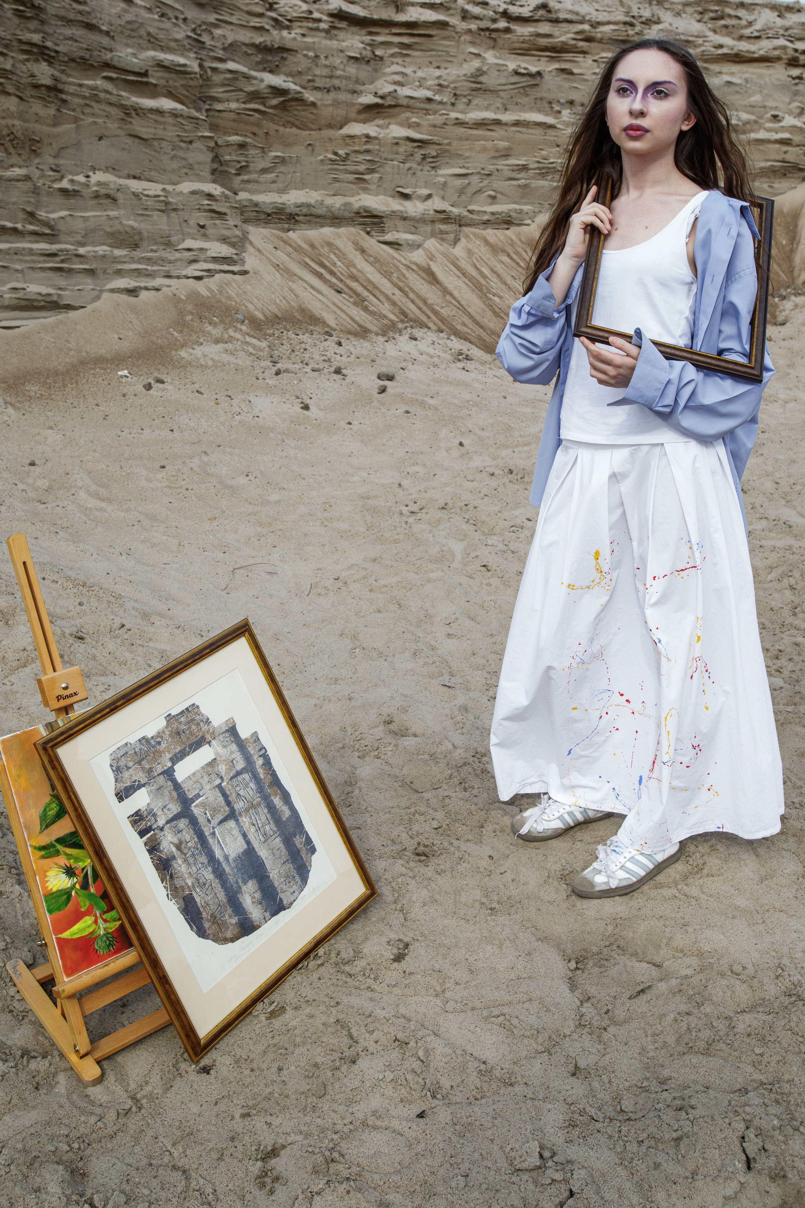 Художник в песках. Фотограф Екатерина Козловская