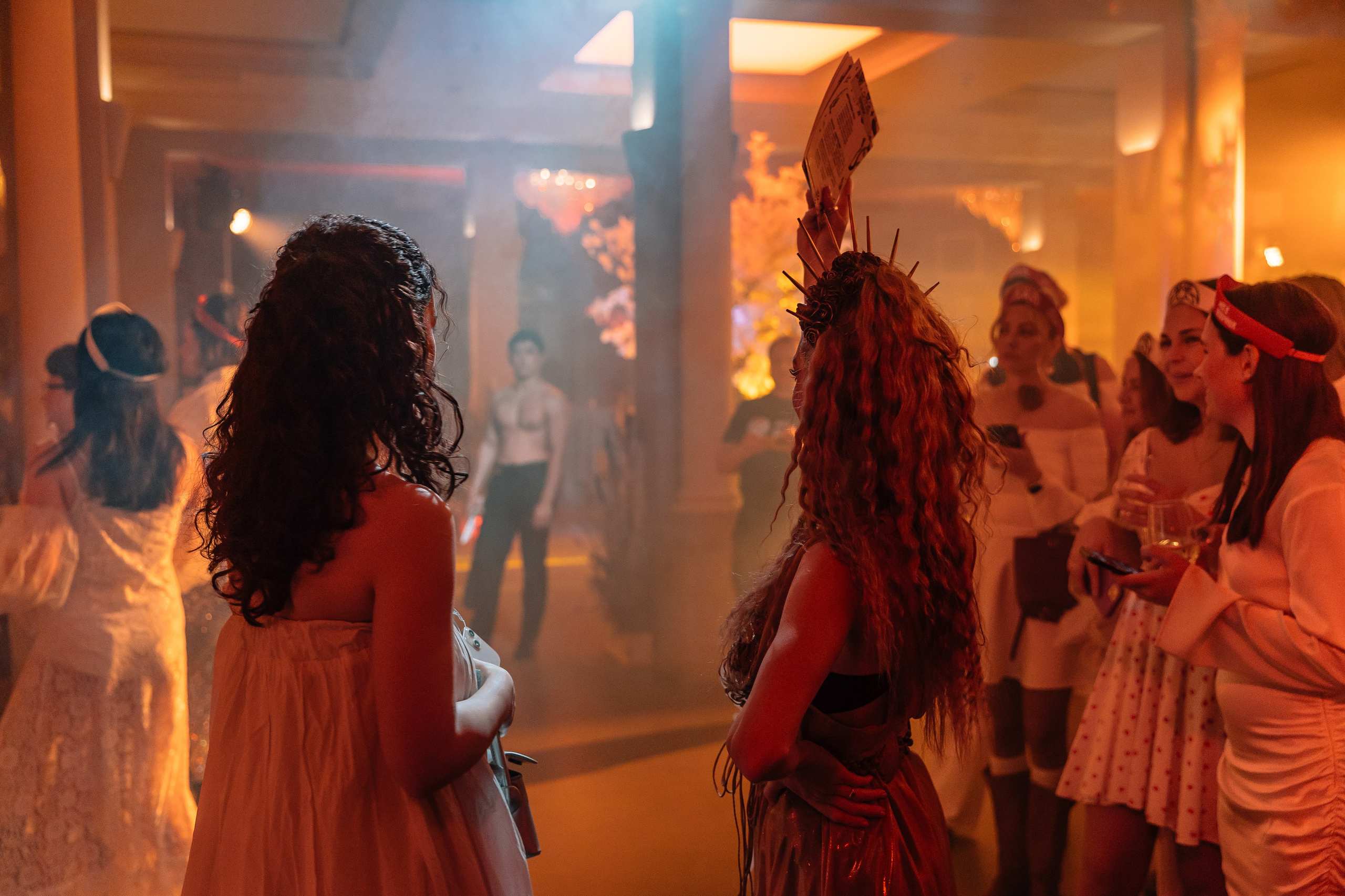 МЕГАДЕВИЧНИК 8 марта. Портфолио свадебного фотографа. Роман Каргаполов