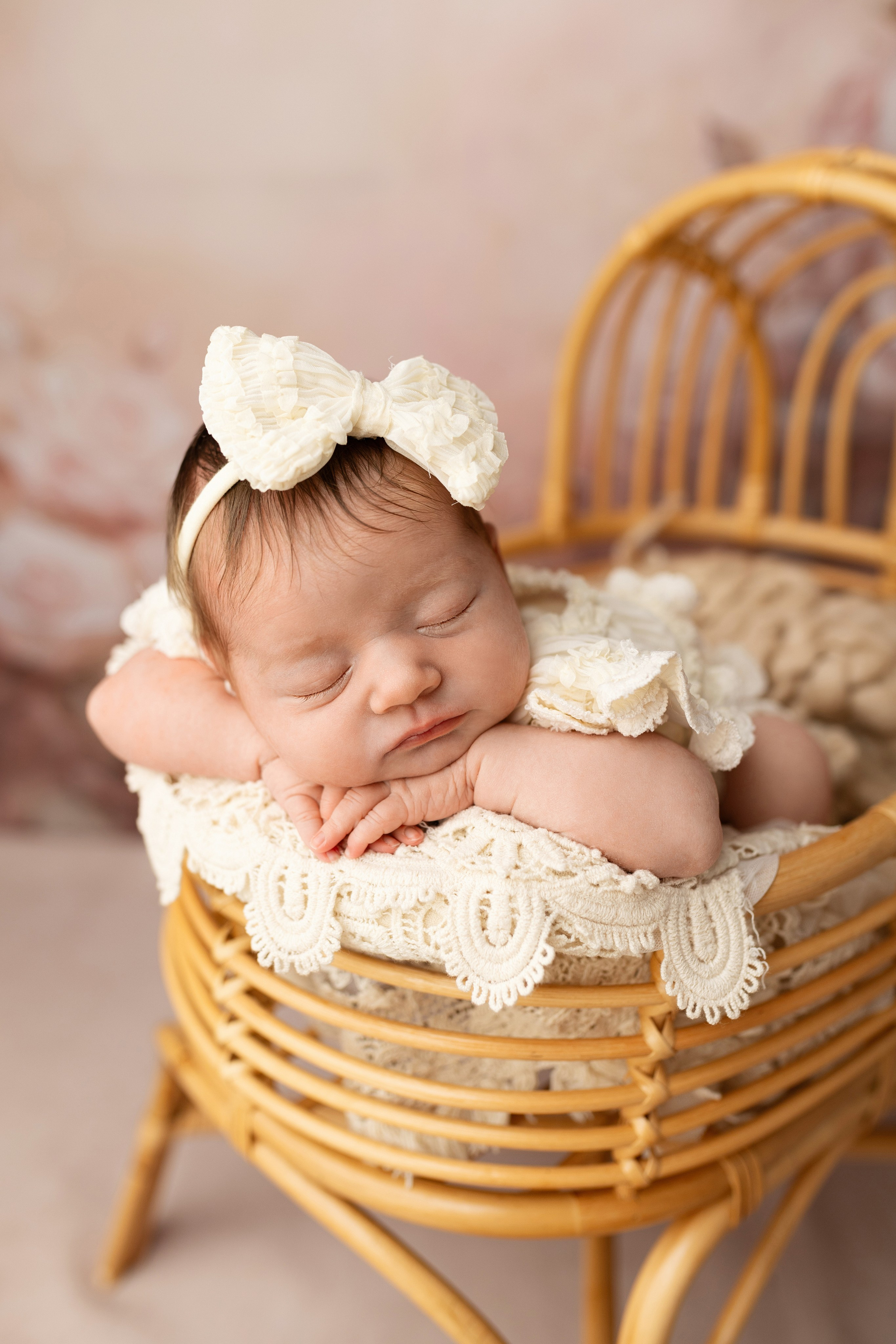 Александра. Лилия Алтухова — фотограф новорожденных в Москве и области