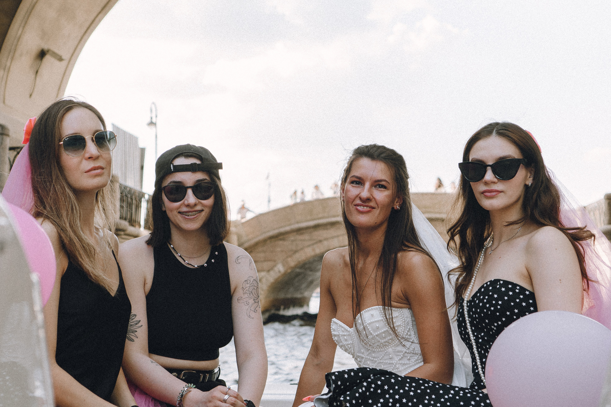 ДЕВИЧНИК НА КАТЕРЕ. Профессиональный фотограф, Санкт-Петербург — Виктория Богомолова