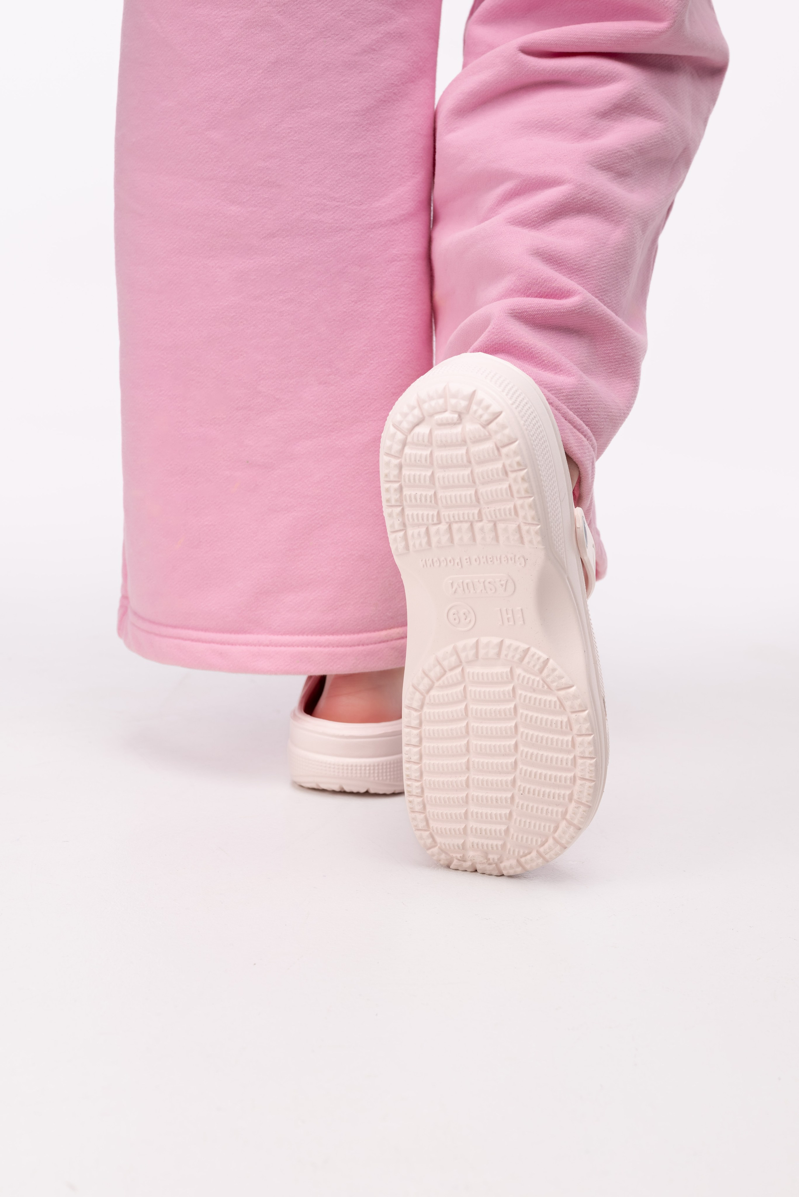 Кроксы. Предметный фотограф, фото для маркетплейсов Пятигорск, КМВ