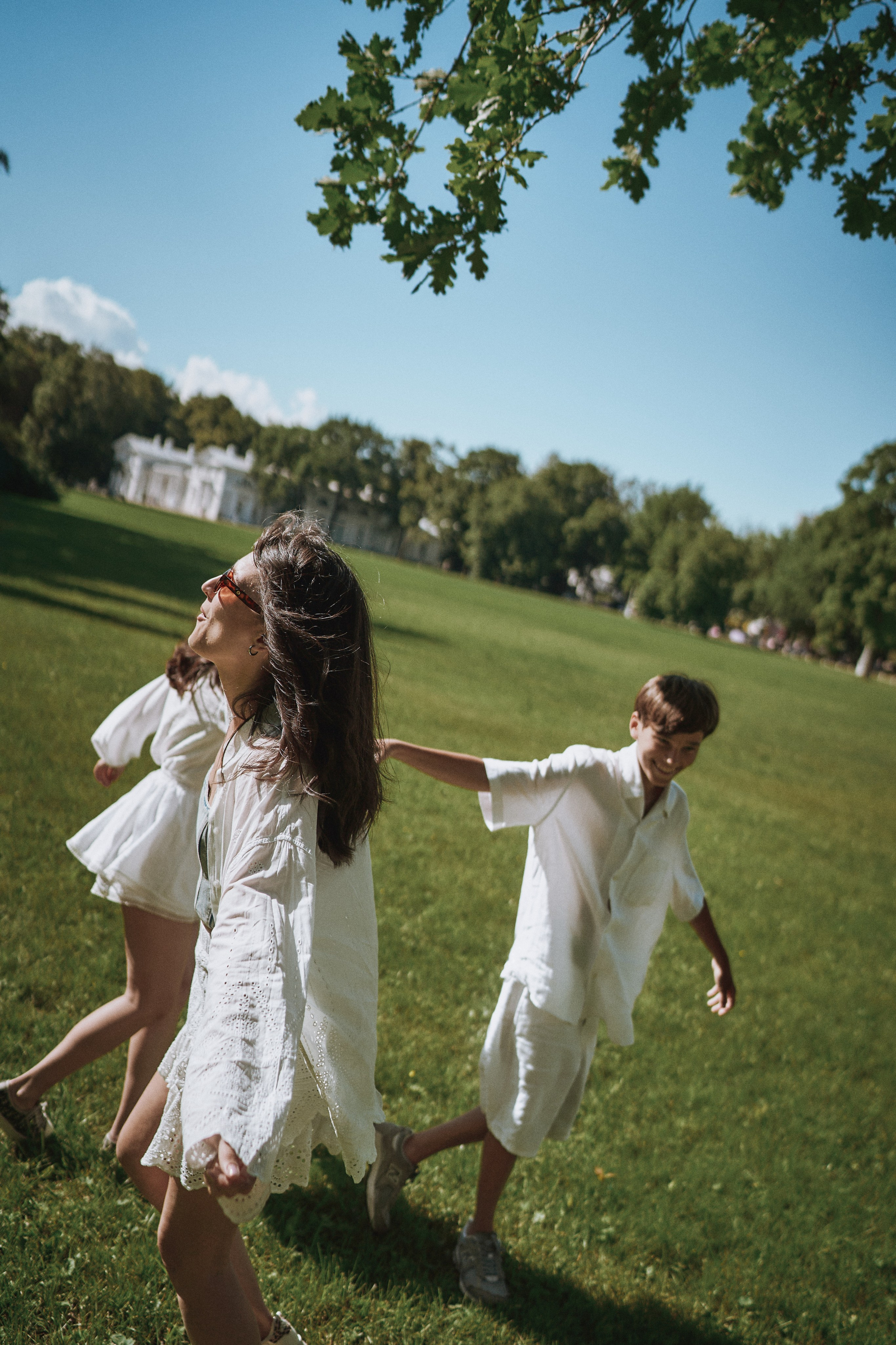 Сестры с братом 🤍. Фотограф в Санкт-Петербурге | Аня Маленчук
