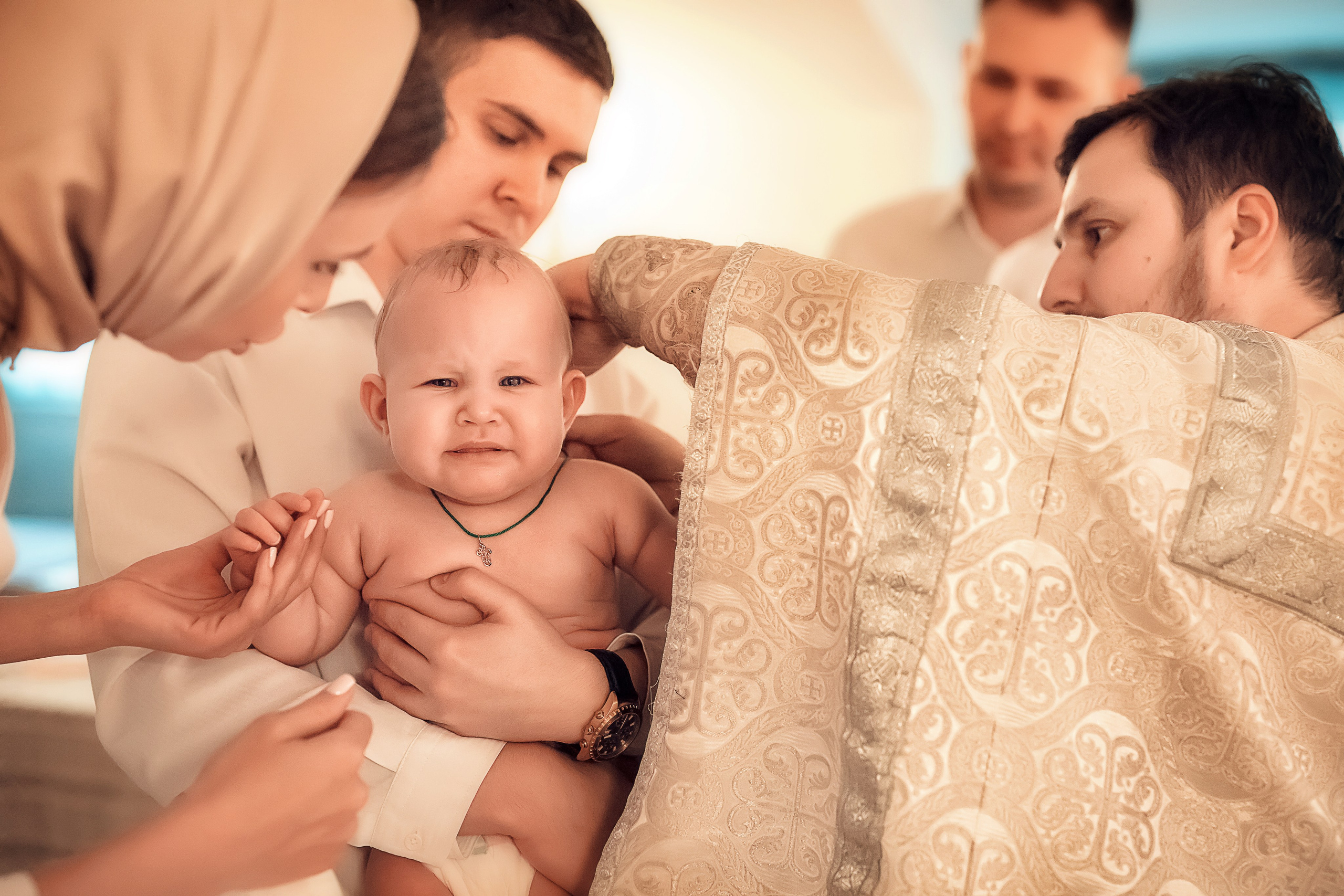 Фотосъемка крещения ребенка в православном храме в Домодедово