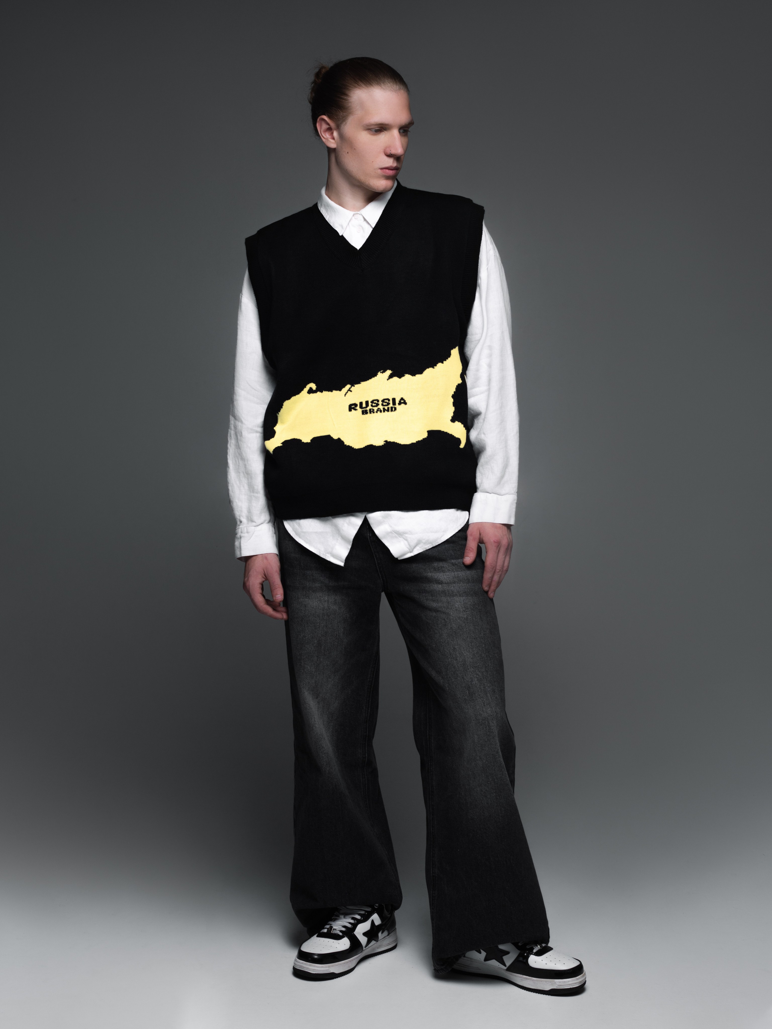 КАТАЛОГ | серый фон. RUNA production — стильные съемки для брендов