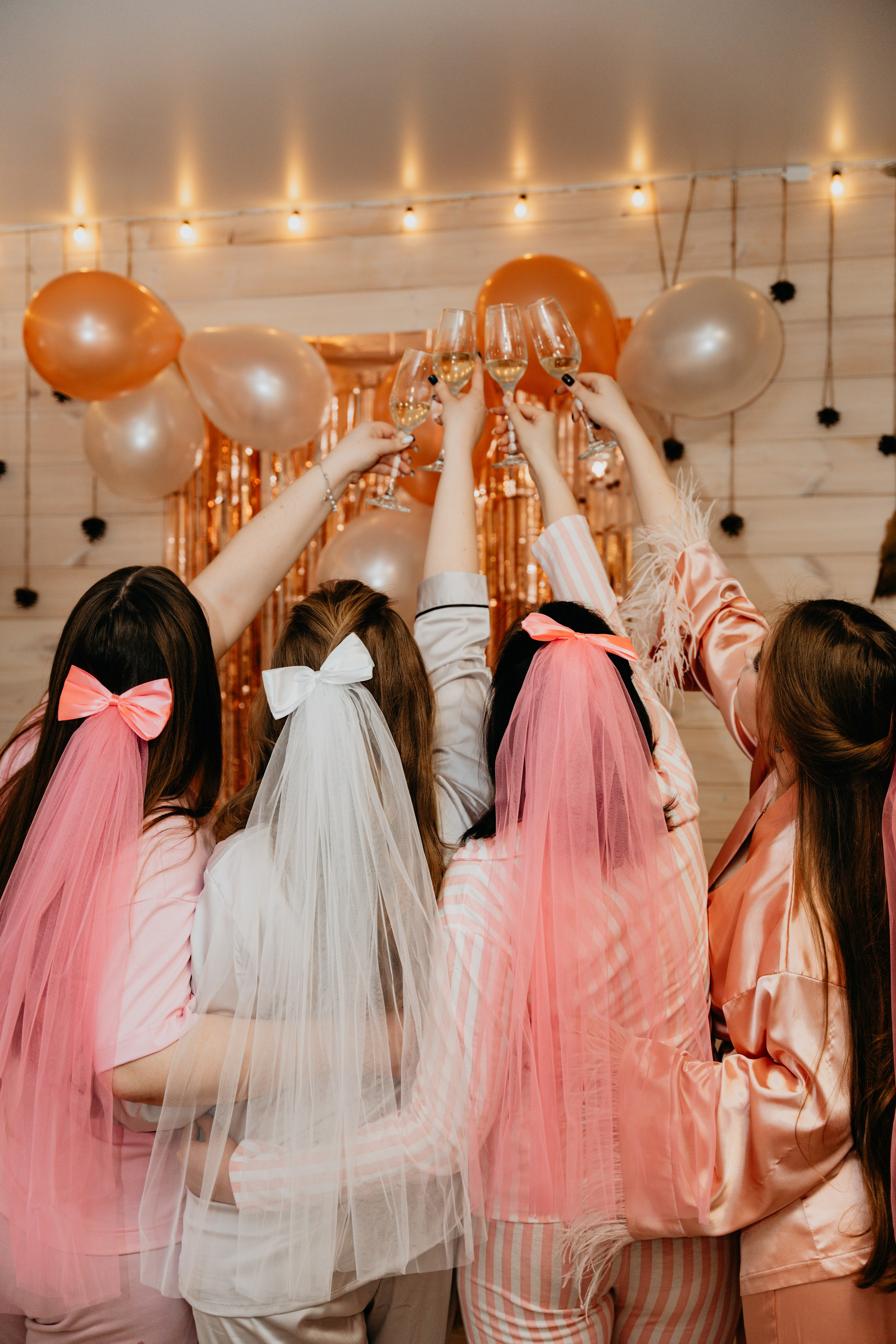 Девичник. Девчонки зажигалочки