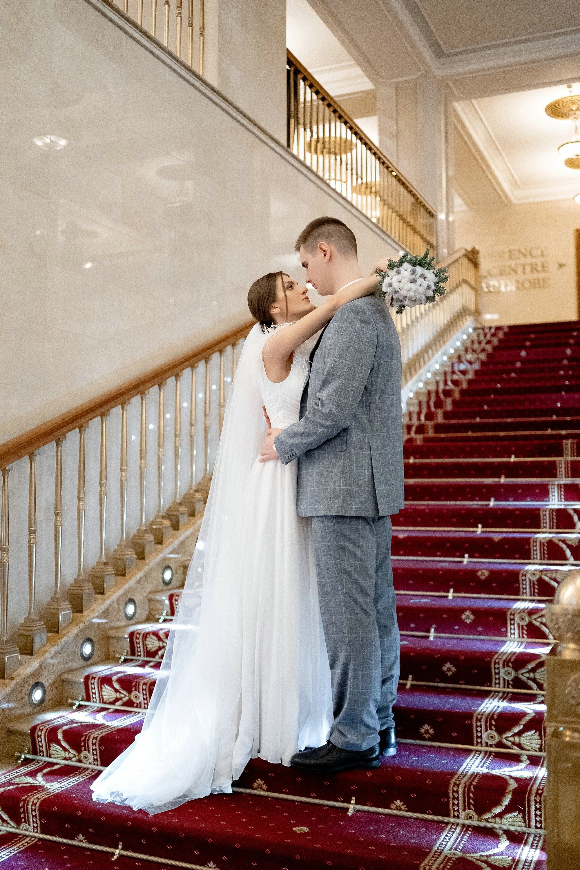 Свадебная фотосессия в Radisson Collection Hotel. Свадебный и семейный фотограф в Москве Светлана Зоткина