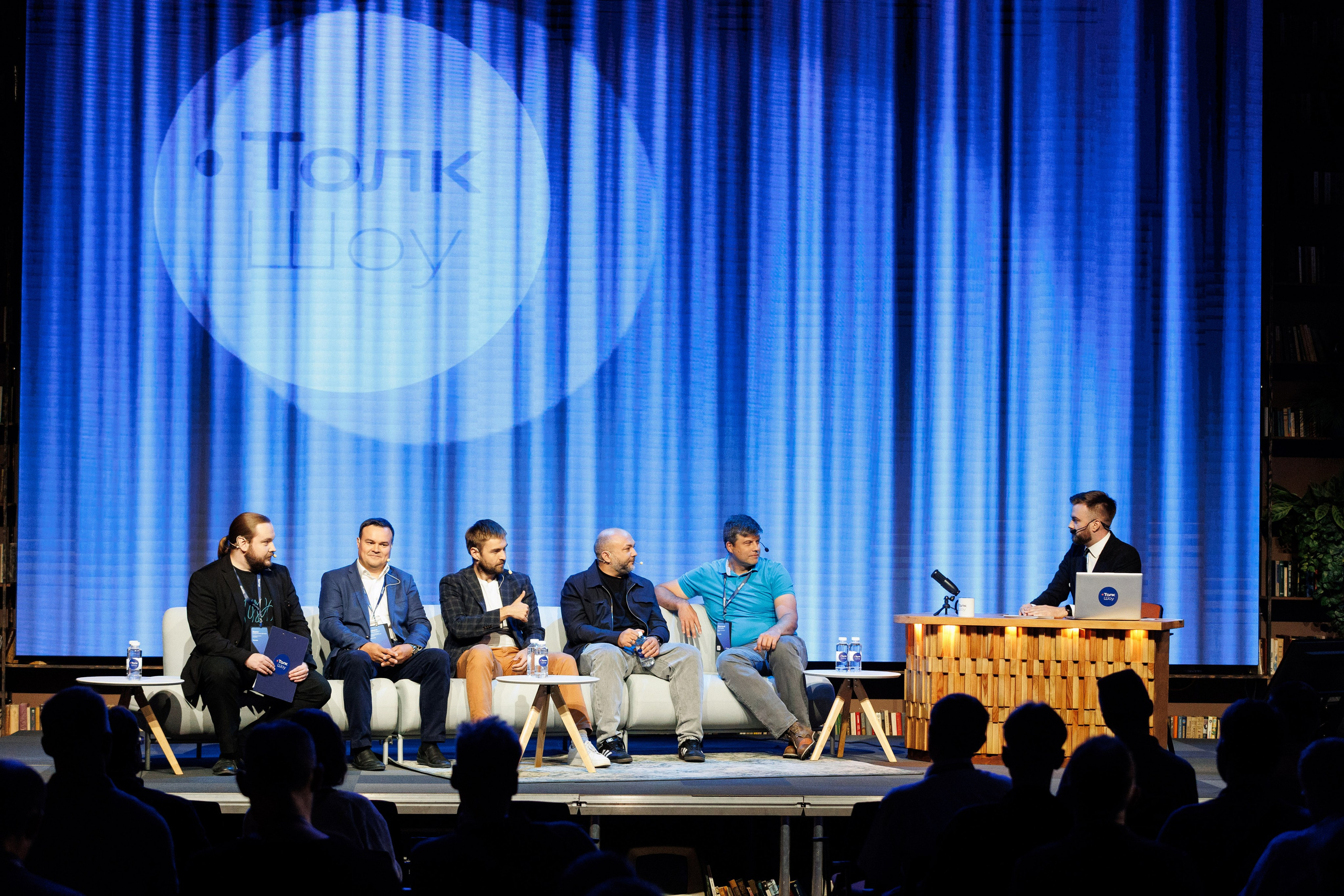 Контур Talk. Репортажный Фотограф в Москве Юра Гушан