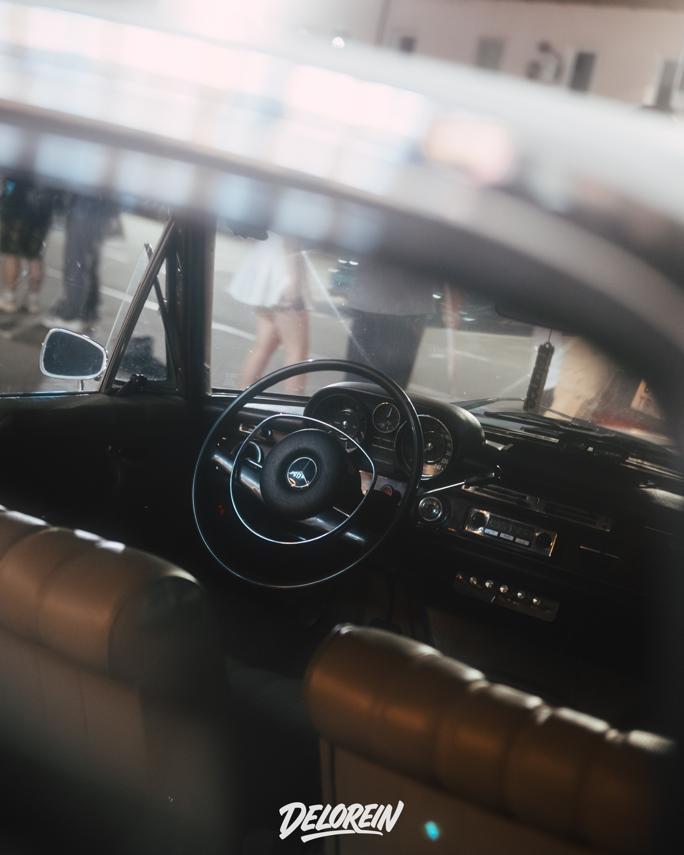 Mercedes-Benz W108 white @niko_laev. DeLorein