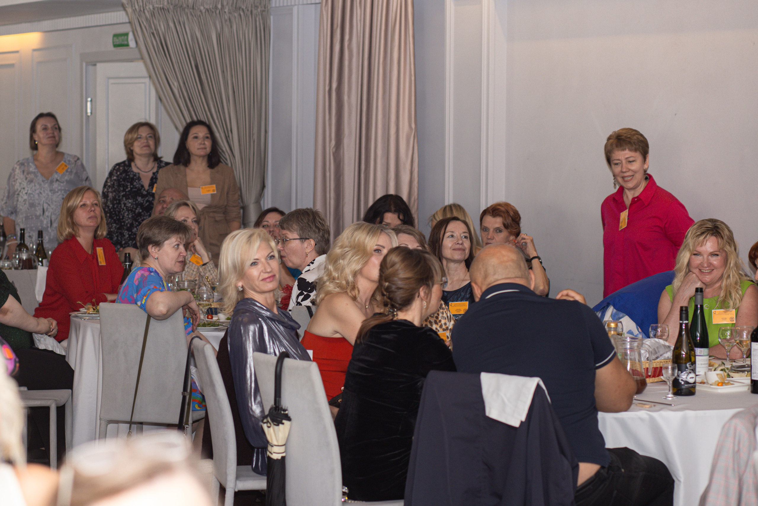 Встреча выпускников. Стоматологи СПб. Семейный фотограф в Вышнем Волочке — Ульяна Иванова | Фотосессии для всей семьи