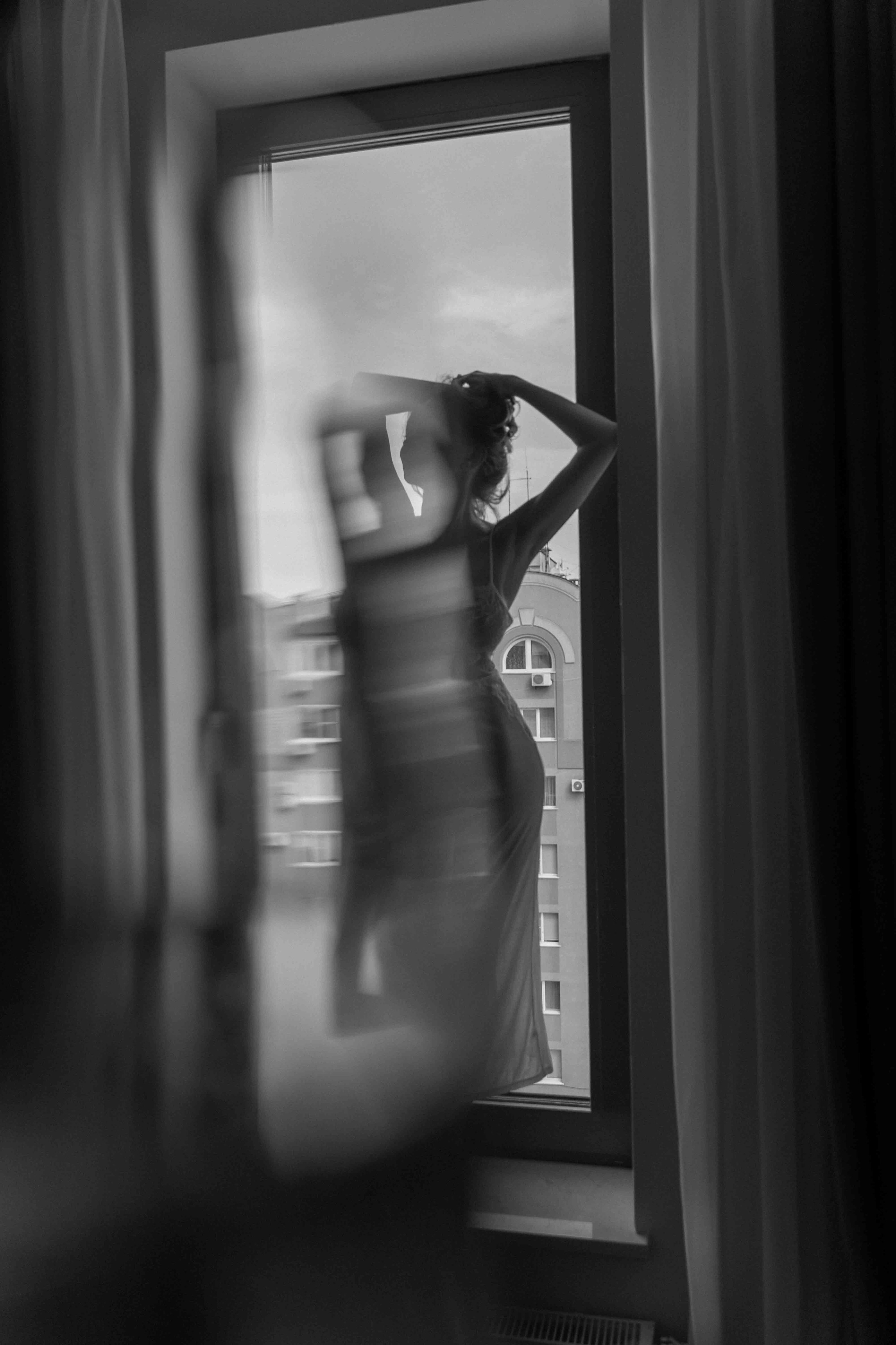 Монохром в номере отеля. Фотограф и видеограф в Москве и Абу Даби Мария Кулагина