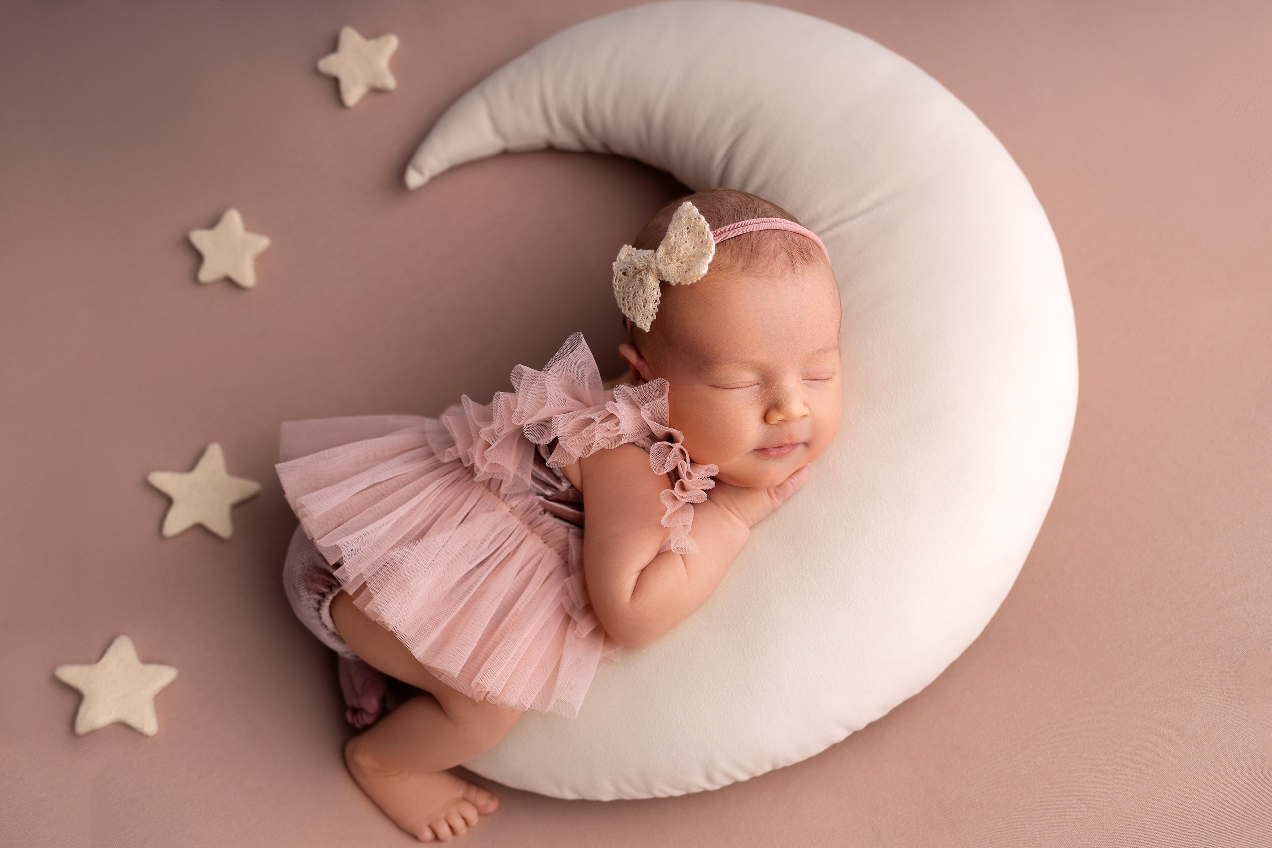 Фотограф новорожденных малышей в Омске и Омской области Эльвира Камаева