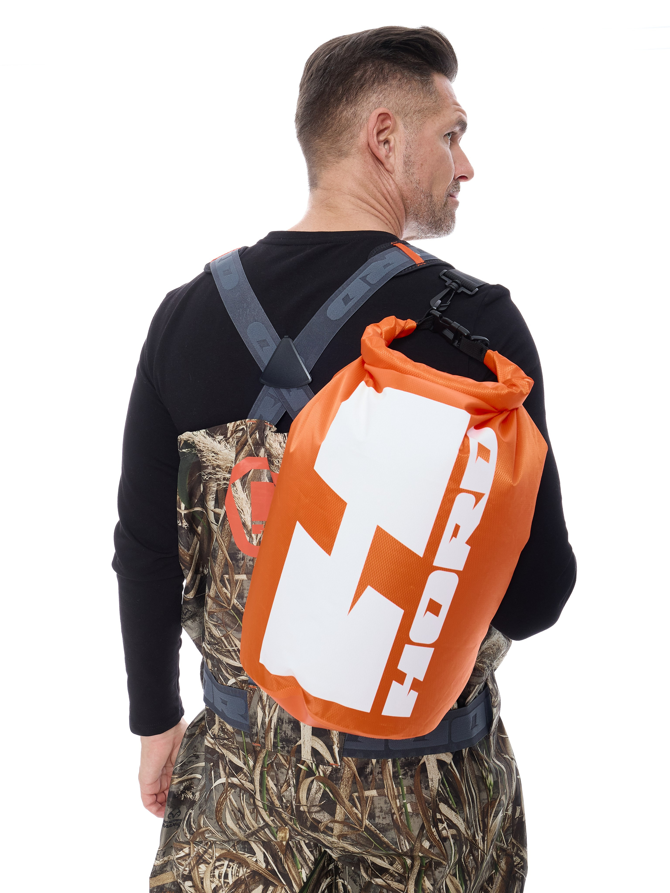 Catalog 9 art. Святослав Лебедев | Рекламный фотограф — Коммерческая съемка, Арт-дирекшн, AI-интеграция