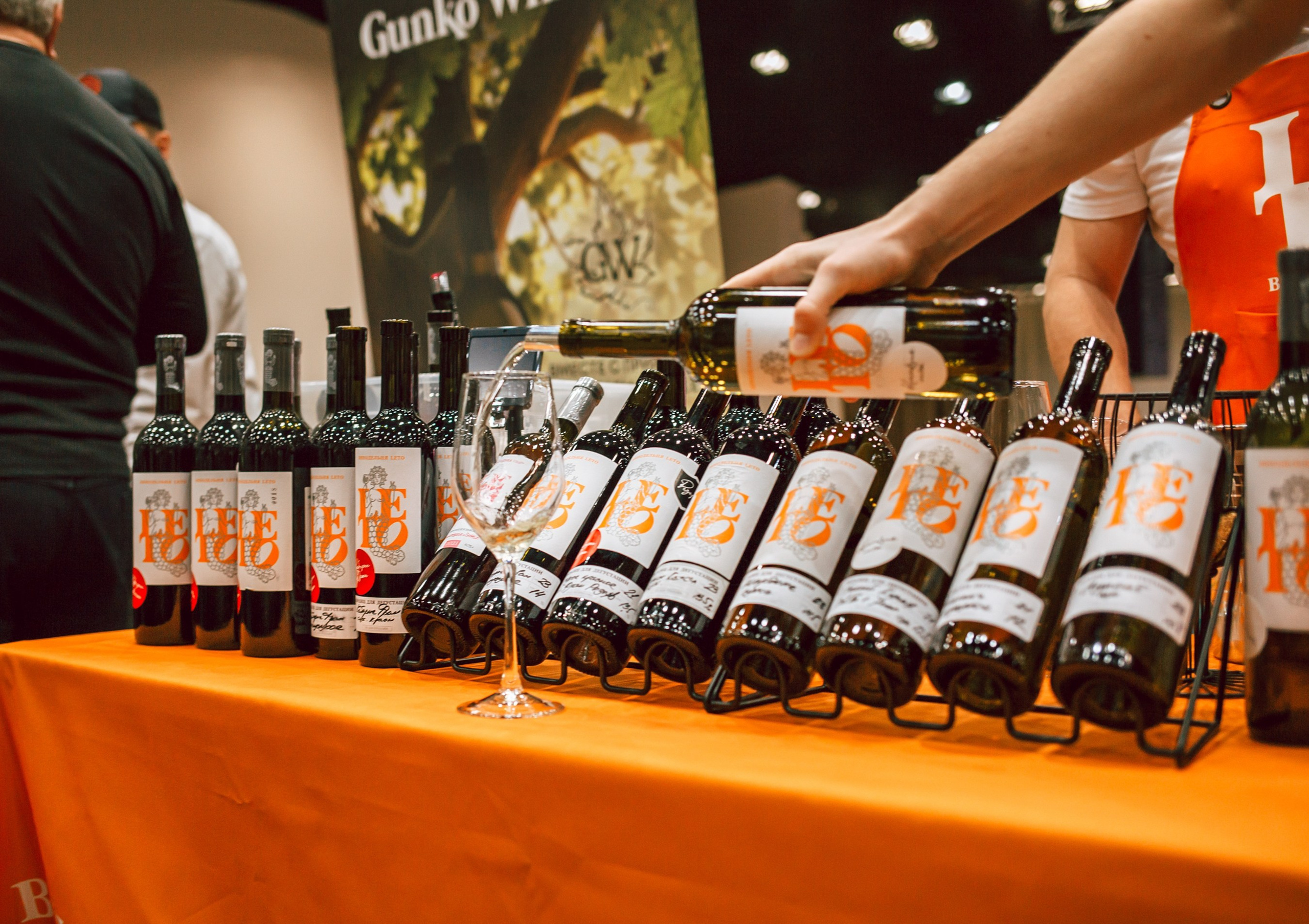 Фотограф на винные фестивали и дегустации в Сочи — Репортаж и цены. Фотограф Сочи Адлер. Солькаева Анастасия