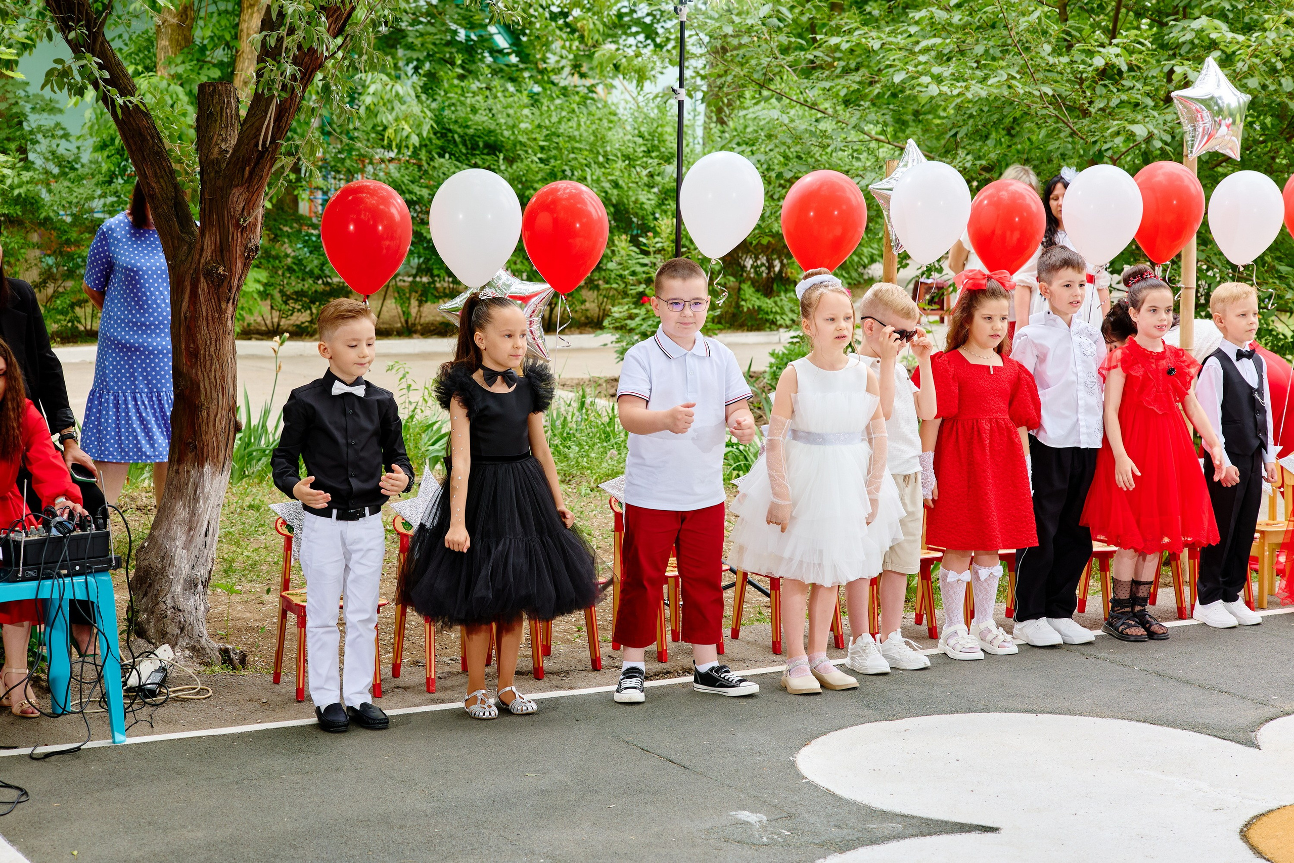 Выпускной 45 сад. Фотограф Выпускные альбомы Таганрог Сергей Коробченко