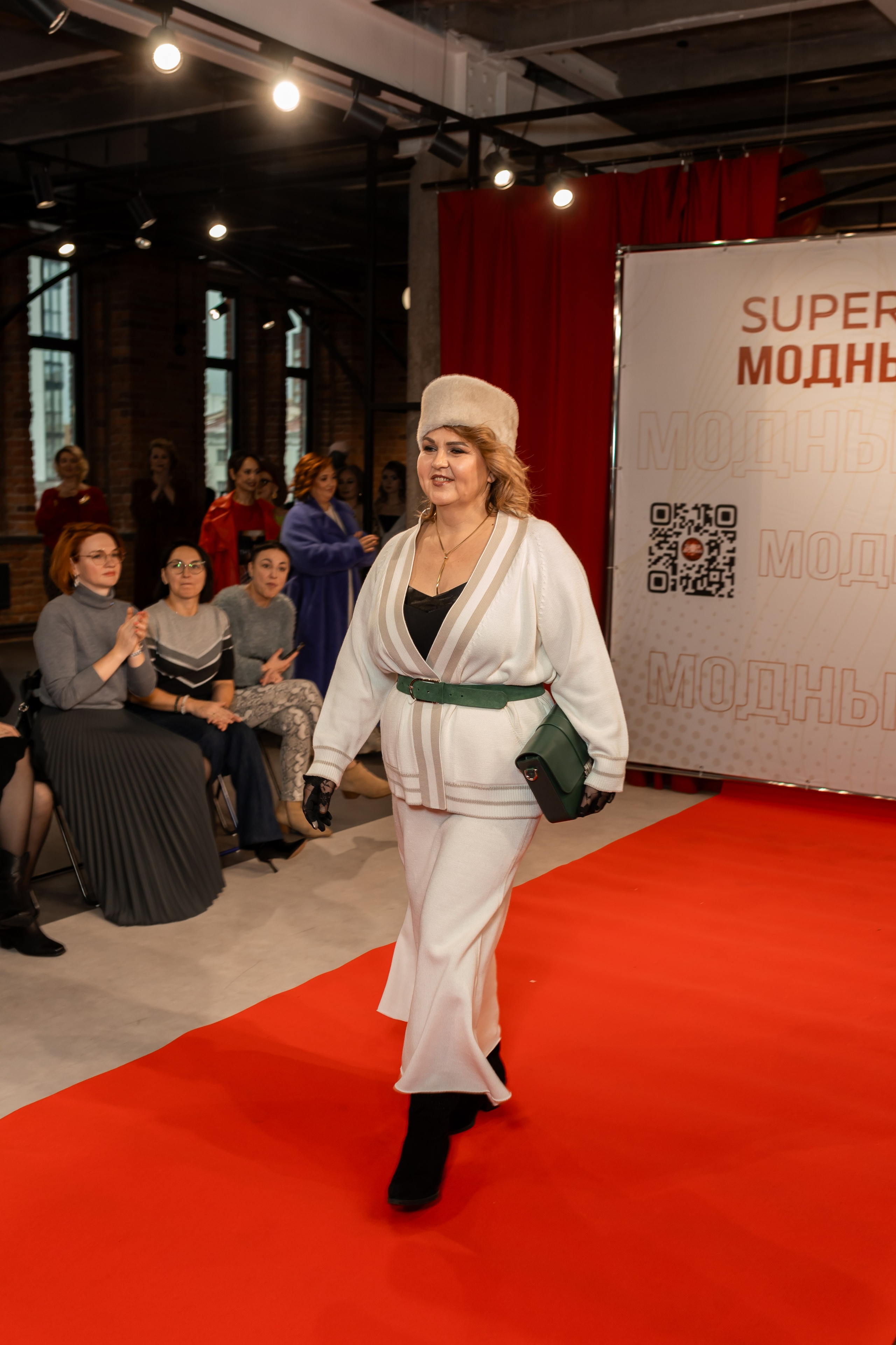 Показ проекта Super woman. Марина Шаймухаметова. Фотограф в Уфе