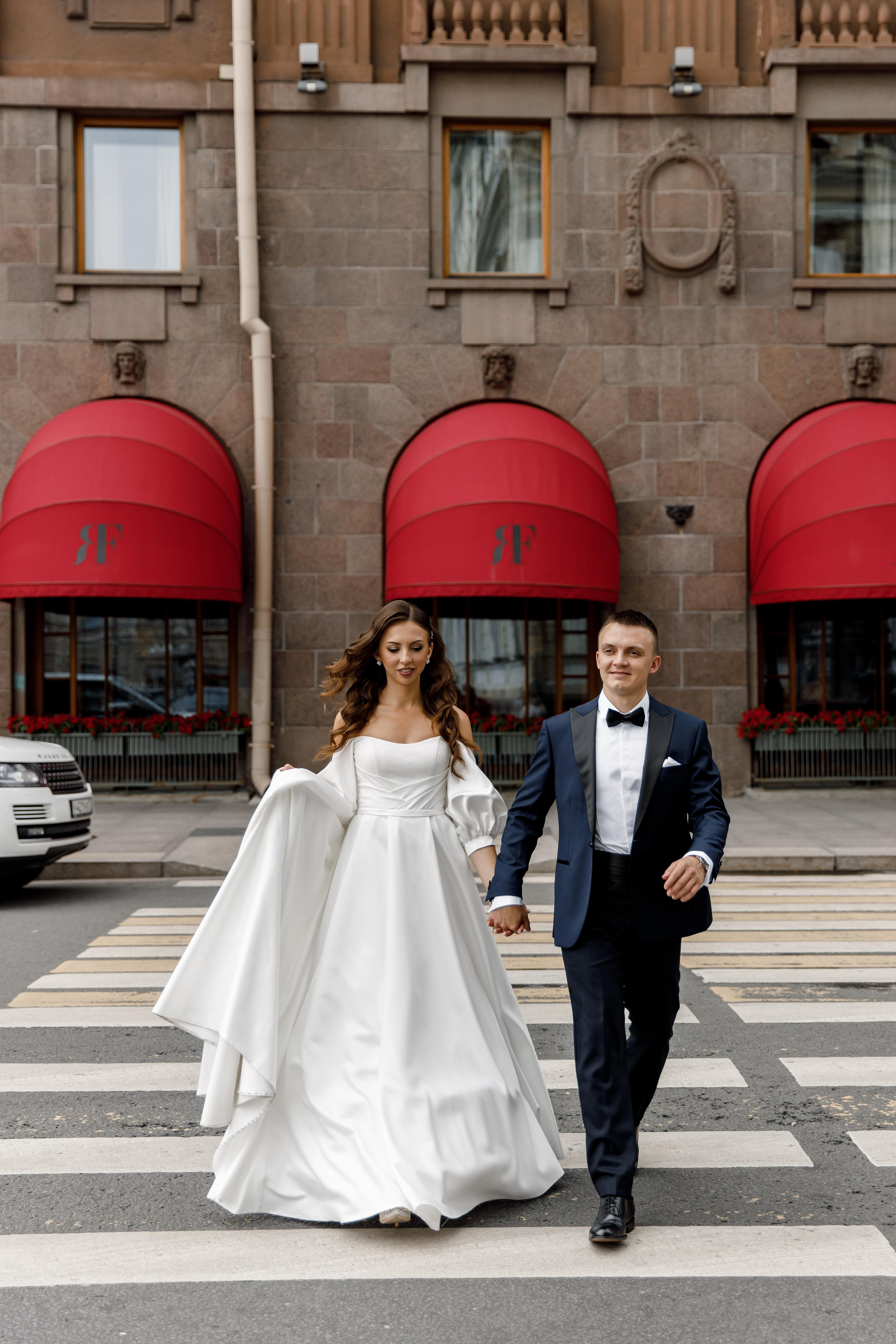 Ivan & Vika — Saint-Petersburg (Russia). Richard and Irene - Destination wedding photographer